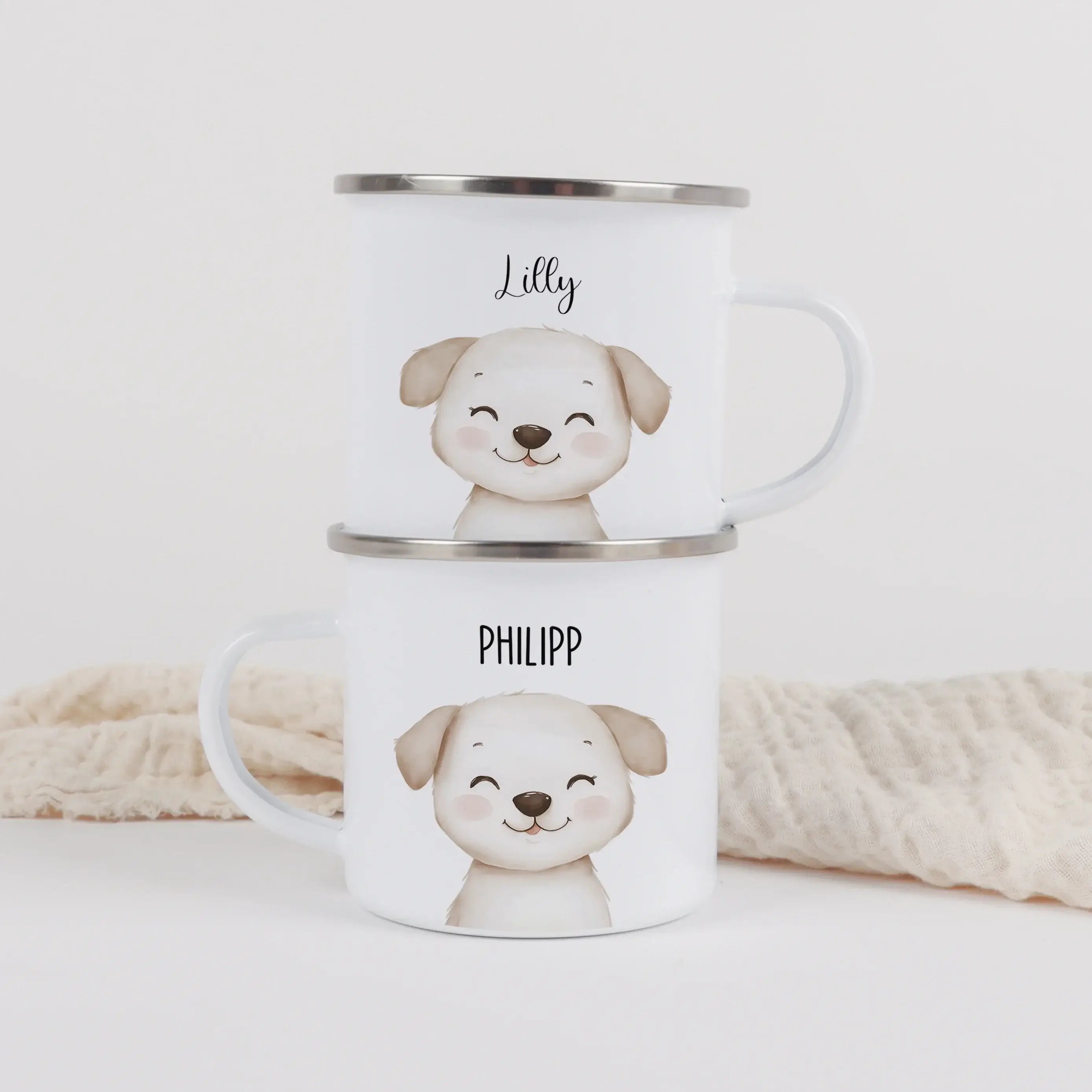 Emaille Tasse Hund Portrait-Emaille Tasse-famprints-Die Emaille Tasse Hund Portrait von famprints ist genau das Richtige für alle, die Hunde lieben und personalisierte Produkte mit Charakter suchen. Das Motiv zeigt einen liebevoll digital gemalten Hund im