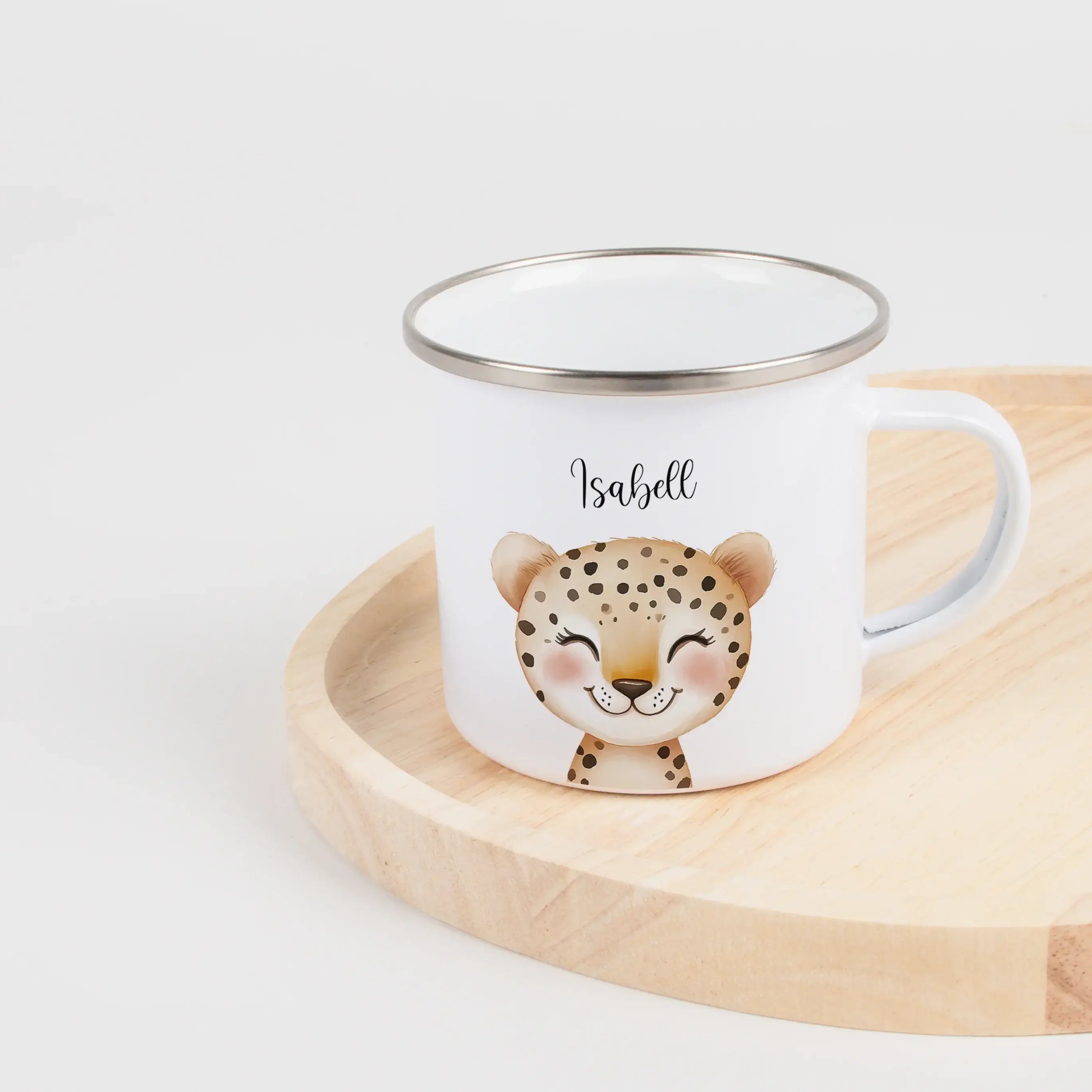 Emaille Tasse Leopard Portrait-Emaille Tasse-famprints-Die Emaille Tasse Leopard Portrait von famprints ist genau das Richtige, wenn du ein personalisiertes Geschenk suchst, das auffällt und gleichzeitig alltagstauglich ist. Das detailreiche Leoparden-Por