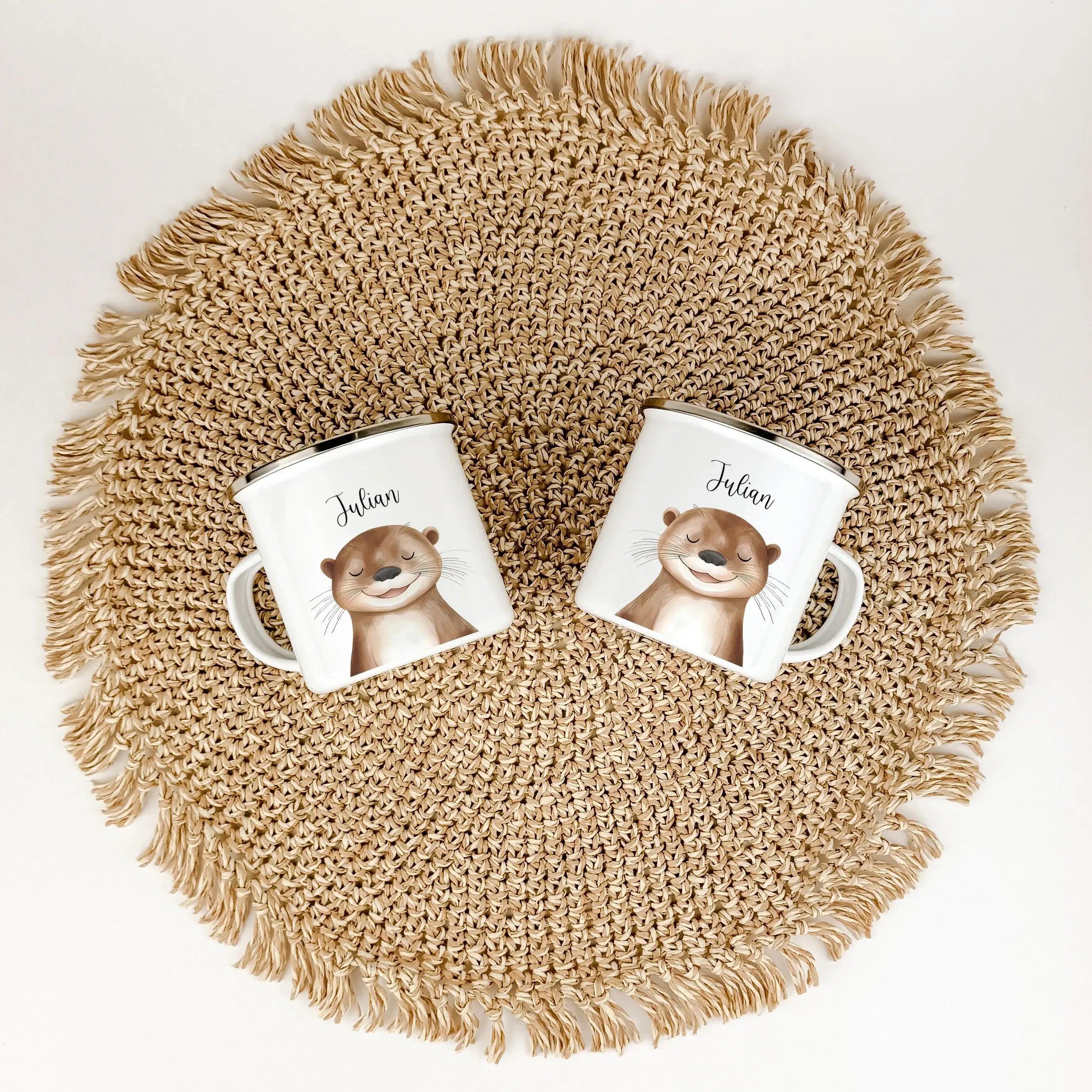 Emaille Tasse Otter Portrait-famprints-Emaille Tasse-Entdecke die einzigartige Emaille Tasse Otter Portrait – das perfekte personalisierte Geschenk für Kinder! Egal ob zur Einschulung, Taufe, zu Ostern, Weihnachten oder zum Geburtstag, dieser bezaubernde