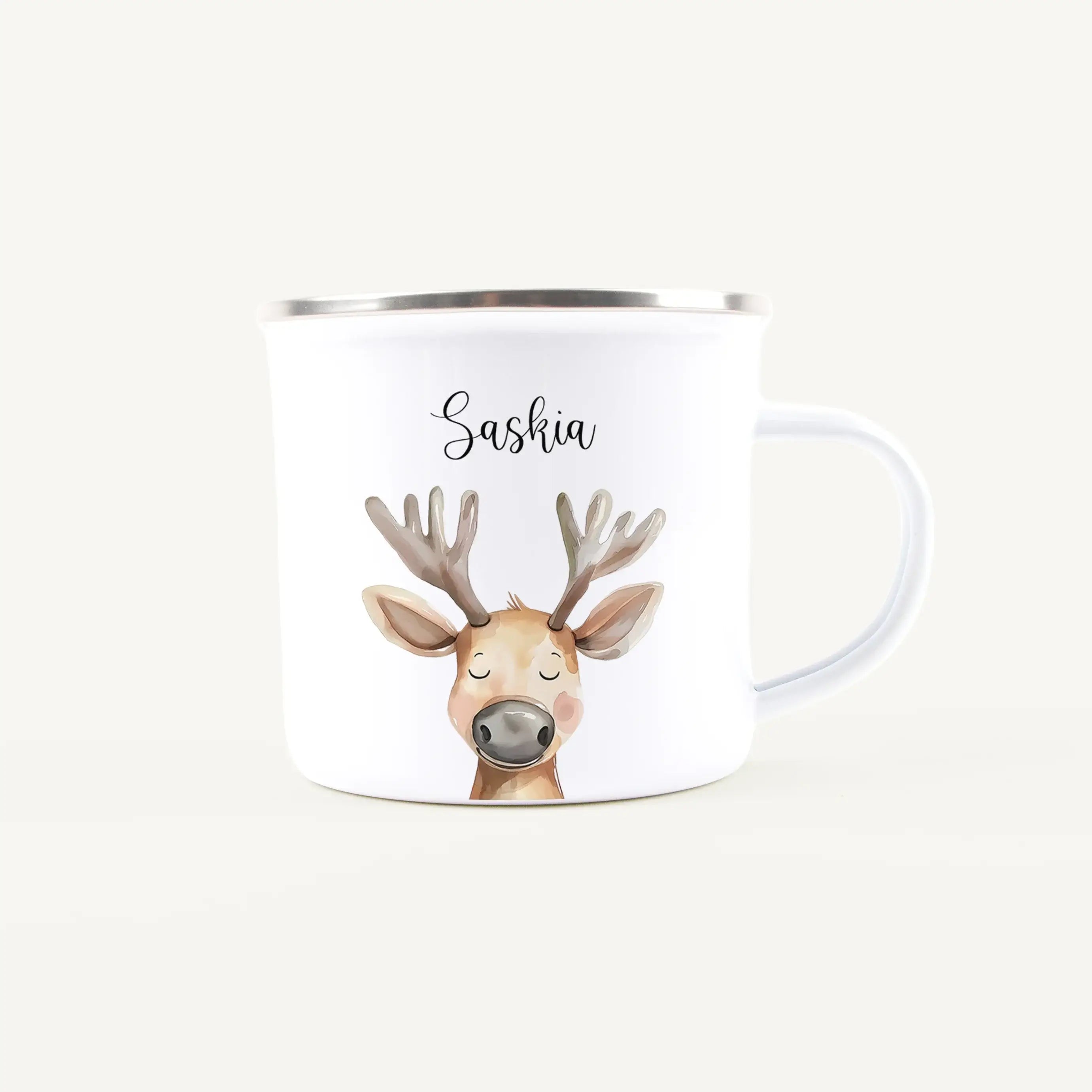 Emaille Tasse Rentier Portrait-Emaille Tasse-famprints-Die Emaille Tasse Rentier Portrait von famprints ist ein liebevoll gestalteter Becher für Kinder, der Alltag und besondere Momente verbindet. Das detailreiche Rentier-Motiv im sanften Illustrationssti