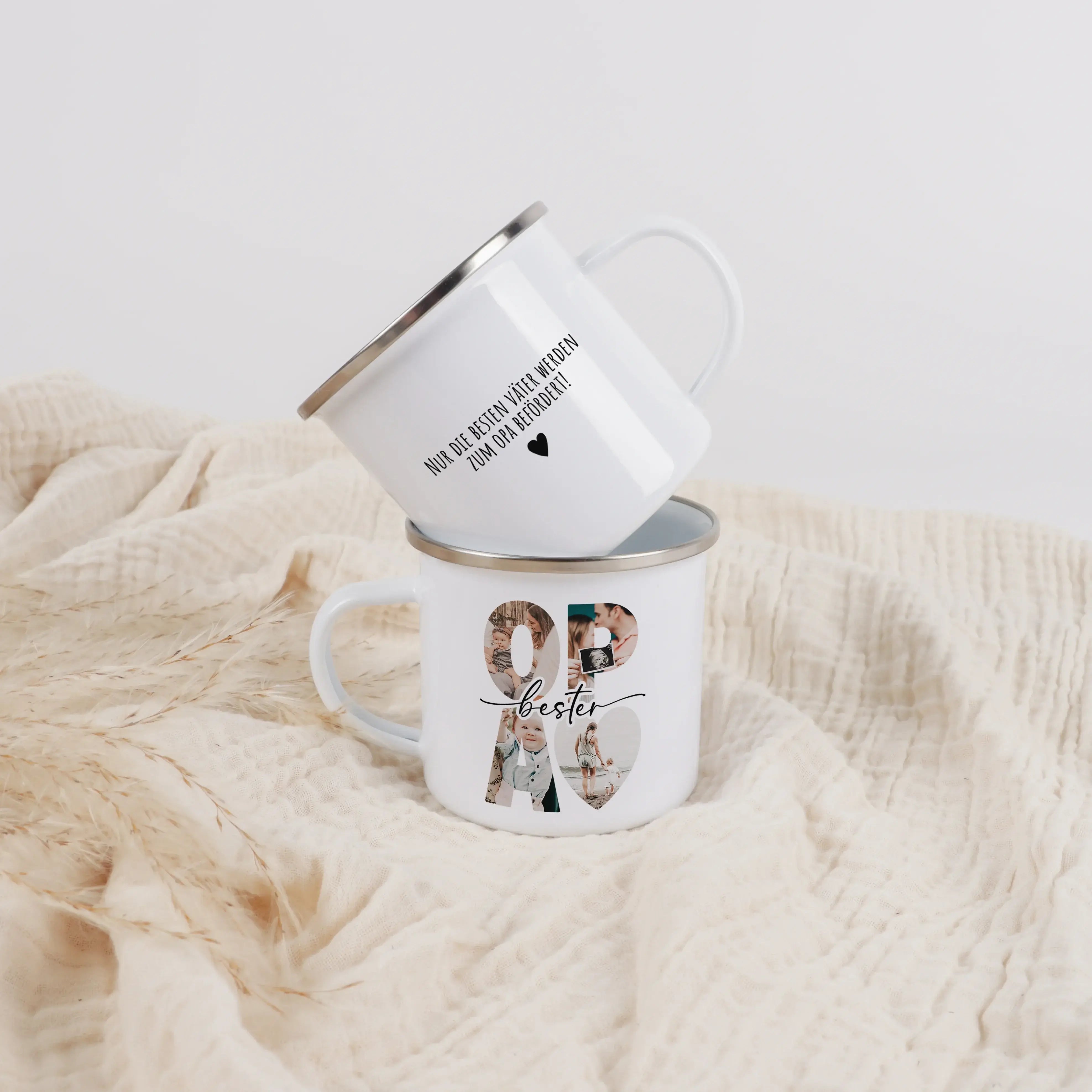 Emaille Tasse bester Opa-Emaille Tasse-famprints-Die Emaille Tasse bester Opa von famprints ist ein persönliches Geschenk, das echte Freude auslöst und täglich an gemeinsame Momente erinnert. Du gestaltest die Tasse mit Lieblingsfotos und einem eigenen Te