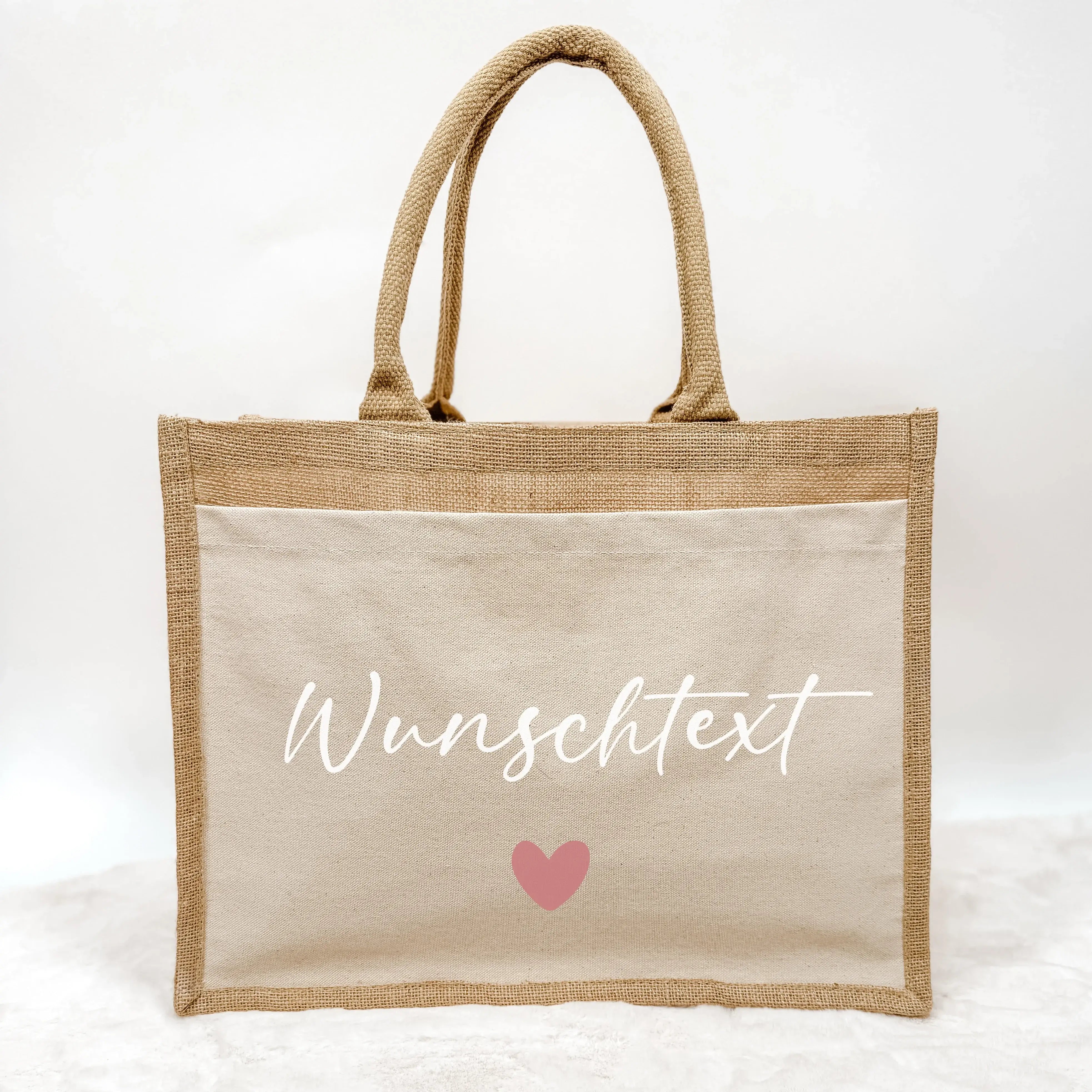 Jutetasche Wunschtext - Jutetasche - famprints - Entdecke die Jutetasche Wunschtext – dein persönlicher Begleiter für jeden Tag! Diese nachhaltige Jutetasche kannst du mit deinem Wunschtext individuell gestalten. Ob ein Name, ein besonderes Wort oder ein