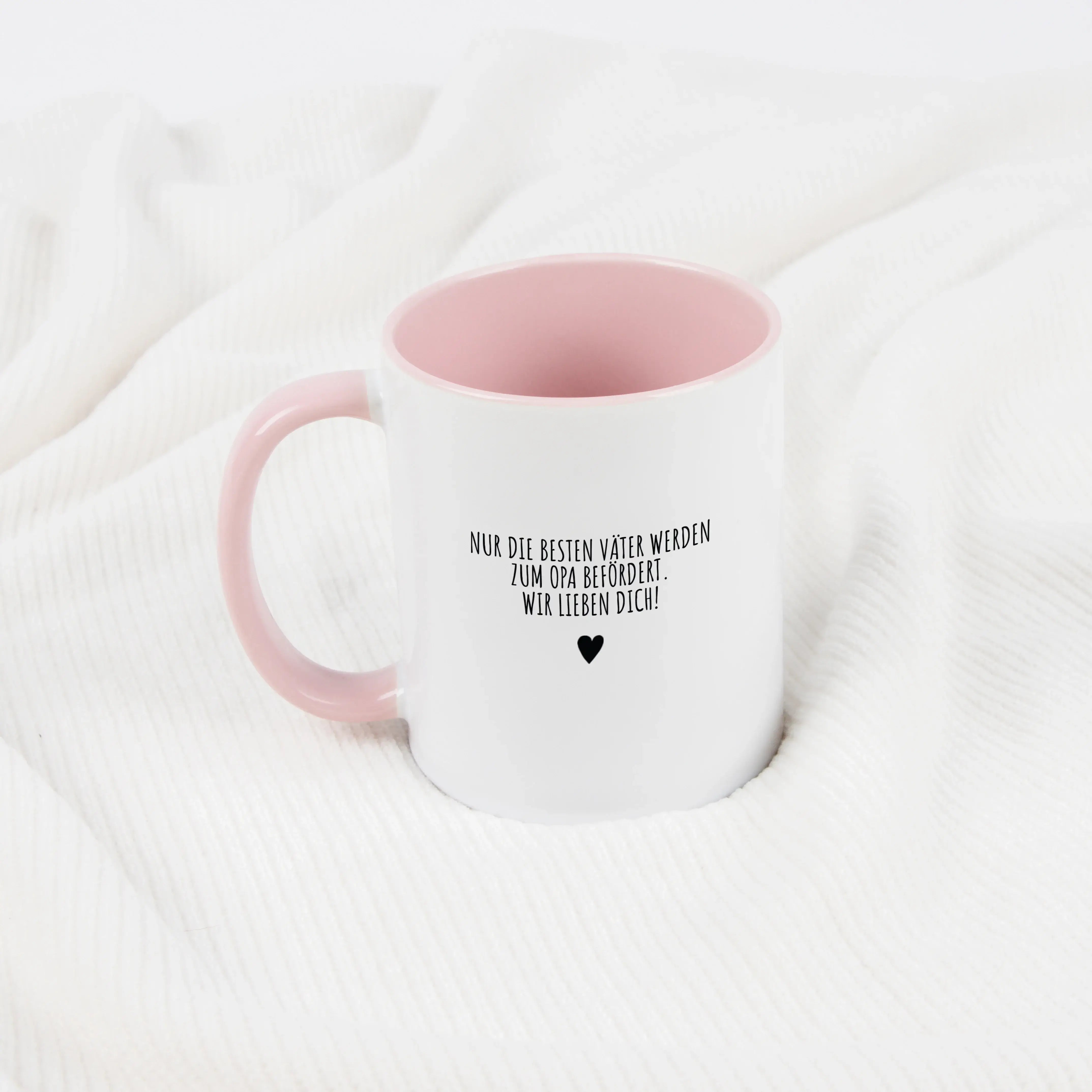 Tasse bester Opa - Keramik Tasse - famprints - Überrasche deinen Opa mit einer ganz besonderen Tasse, die nicht nur ein praktisches Alltagsobjekt ist, sondern auch ein emotionales Geschenk voller Erinnerungen. Diese personalisierte Keramiktasse wird sein