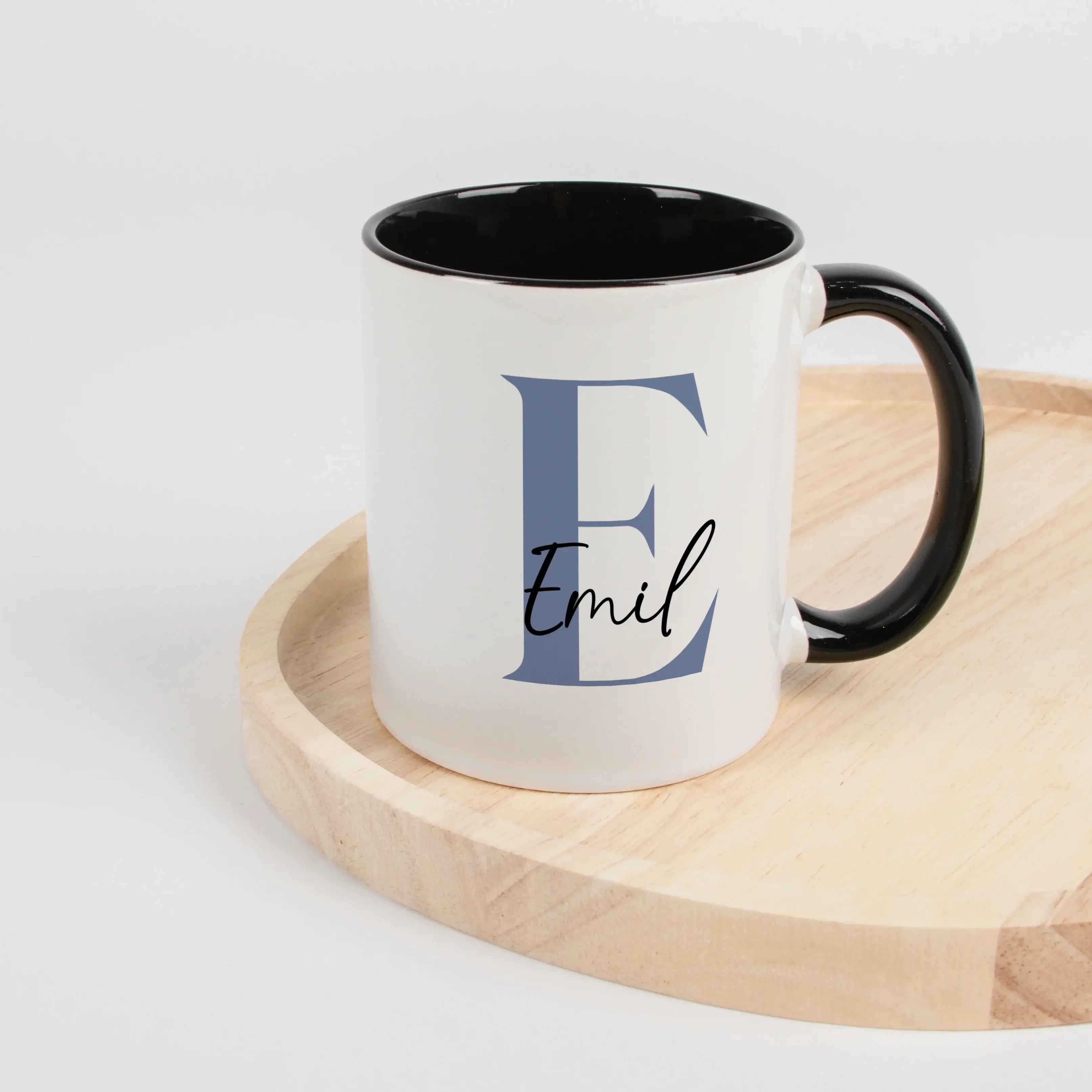 Tasse mit Namen + Initial-Keramik Tasse-famprints-Entdecke unsere Tasse mit Namen + Initial – das perfekte personalisierte Geschenk für dich oder deine Liebsten! Diese hochwertige Tasse bietet dir die Möglichkeit, sie mit deinem Wunsch-Initial und Namen i