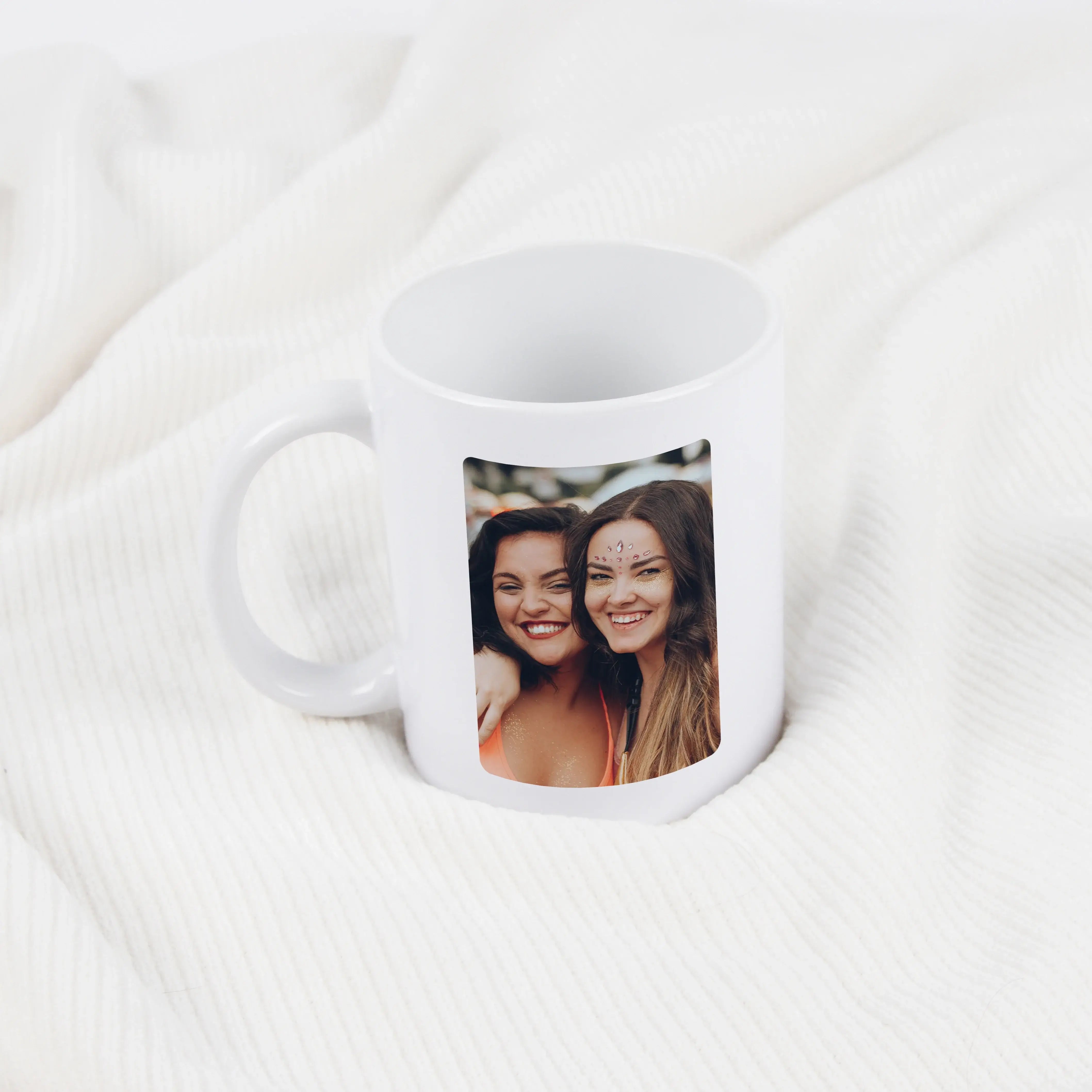 Tasse Herzensmensch-Keramik Tasse-famprints-Die Tasse Herzensmensch von famprints ist mehr als ein Alltagsgegenstand – sie wird zu einem persönlichen Geschenk mit Bedeutung. Durch die individuelle Gestaltung mit Namen und Wunschtext entsteht ein echtes Un