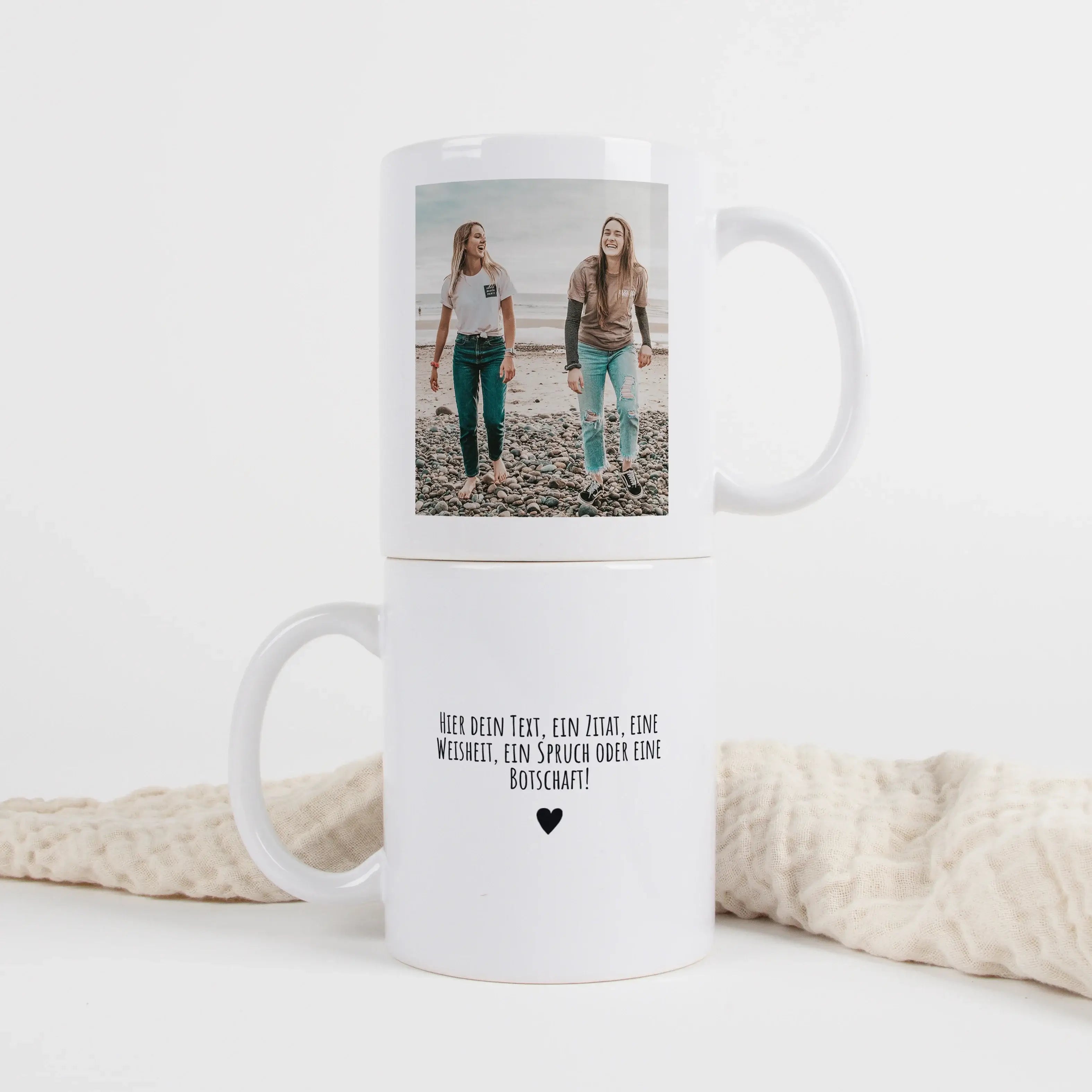 Tasse Foto mit Text-Keramik Tasse-famprints-Unsere Tasse Foto mit Text macht aus deinem Lieblingsbild ein persönliches Highlight für jeden Tag. Du gestaltest deine Fototasse ganz einfach selbst: Lade dein Wunschfoto hoch und ergänze es mit einer Botschaft
