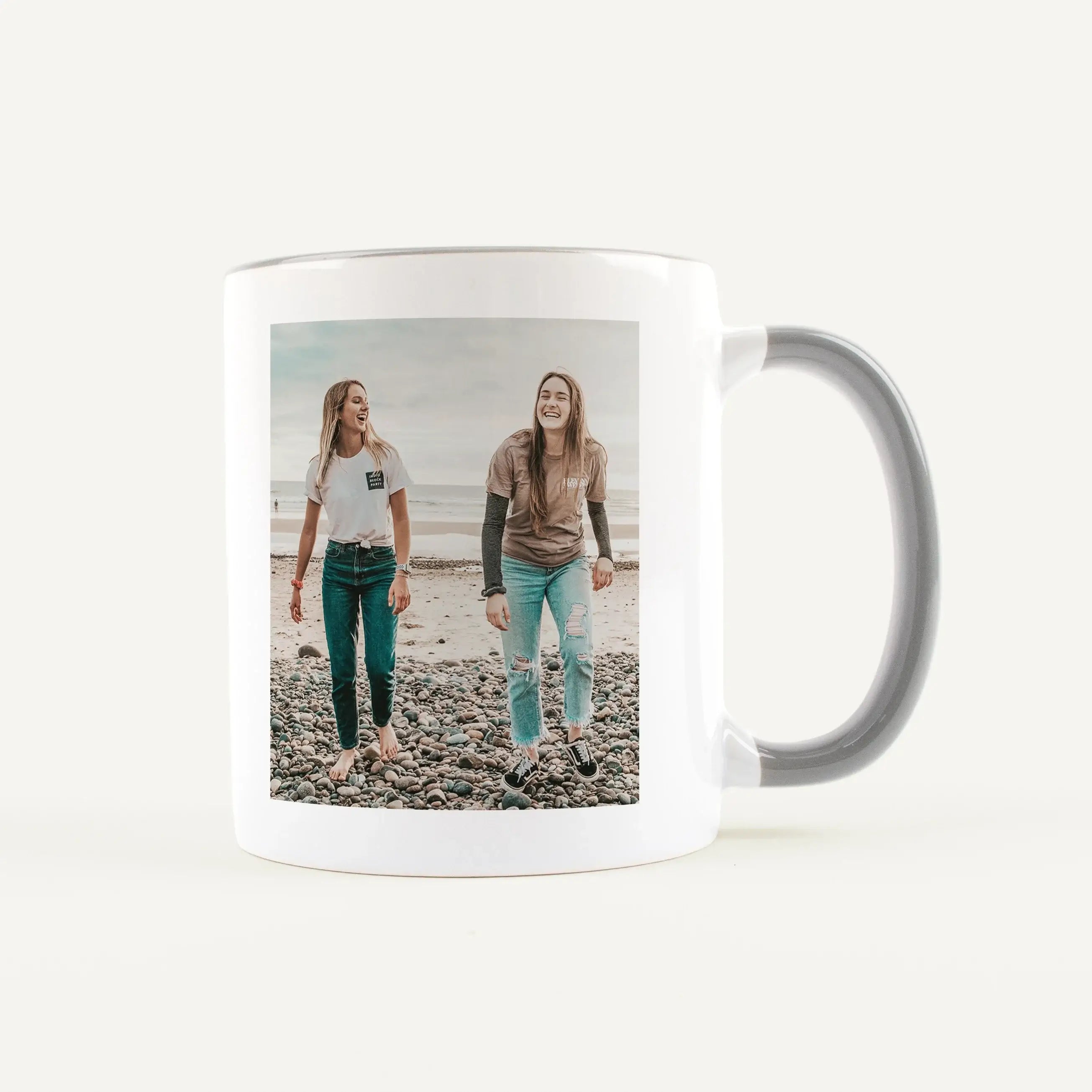 Tasse Foto mit Text-Keramik Tasse-famprints-Unsere Tasse Foto mit Text macht aus deinem Lieblingsbild ein persönliches Highlight für jeden Tag. Du gestaltest deine Fototasse ganz einfach selbst: Lade dein Wunschfoto hoch und ergänze es mit einer Botschaft