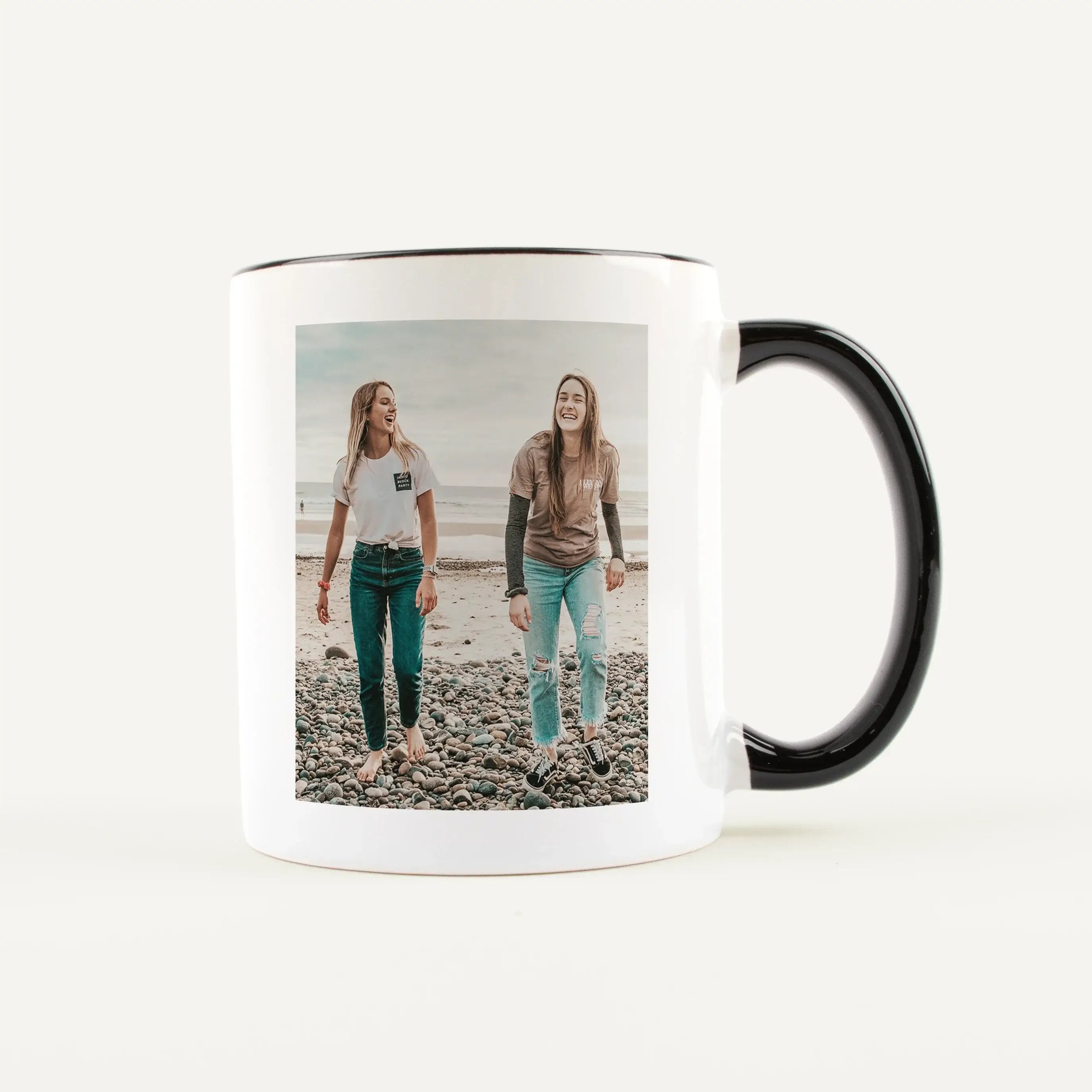 Tasse Foto mit Text-Keramik Tasse-famprints-Unsere Tasse Foto mit Text macht aus deinem Lieblingsbild ein persönliches Highlight für jeden Tag. Du gestaltest deine Fototasse ganz einfach selbst: Lade dein Wunschfoto hoch und ergänze es mit einer Botschaft
