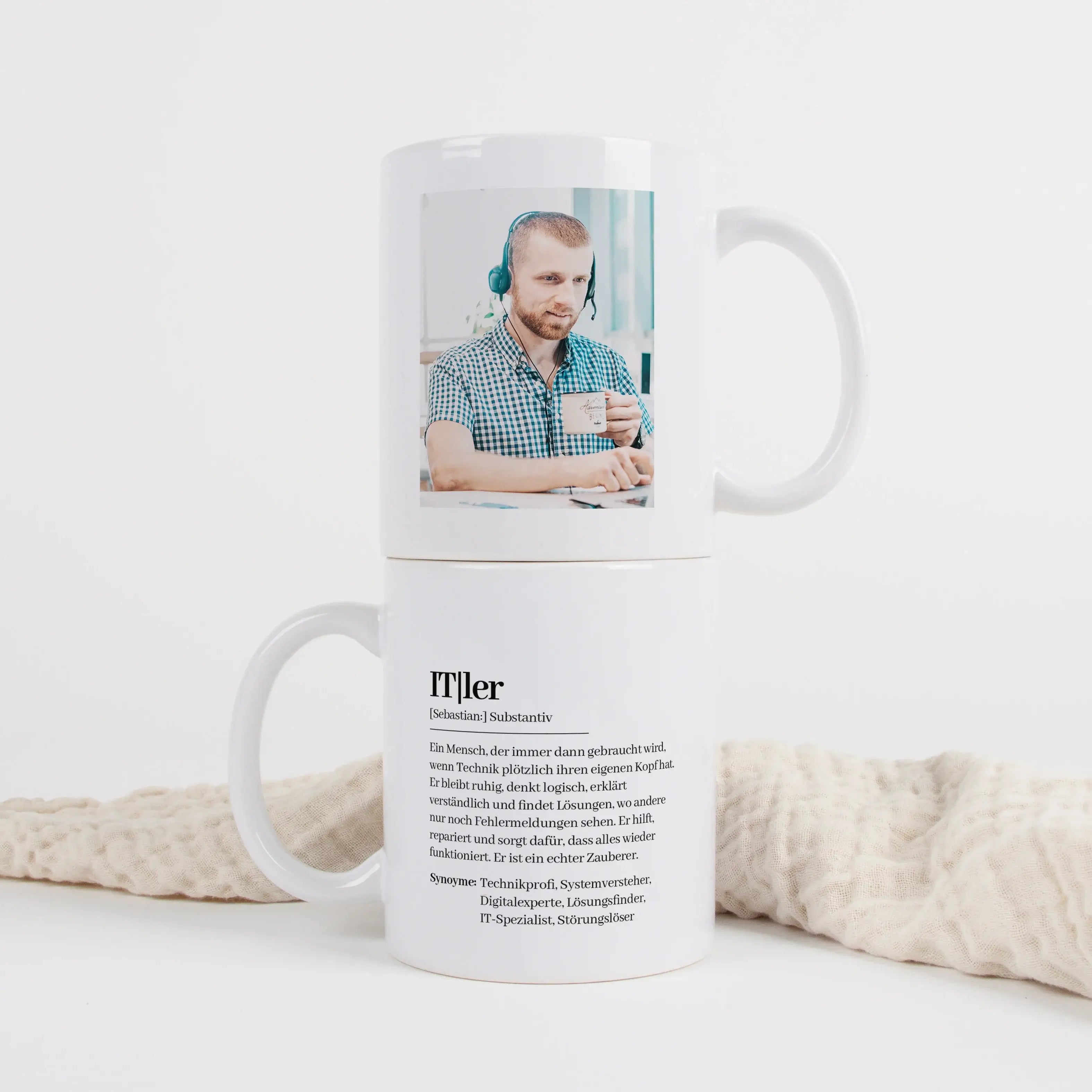 Tasse Definition ITler-Keramik Tasse-famprints-Diese Tasse Definition ITler ist für Menschen gemacht, die bei WLAN Problem, Druckerfehler oder Systemabsturz nicht die Nerven verlieren, sondern direkt nach einer Lösung suchen. Das Motiv im Duden Stil triff