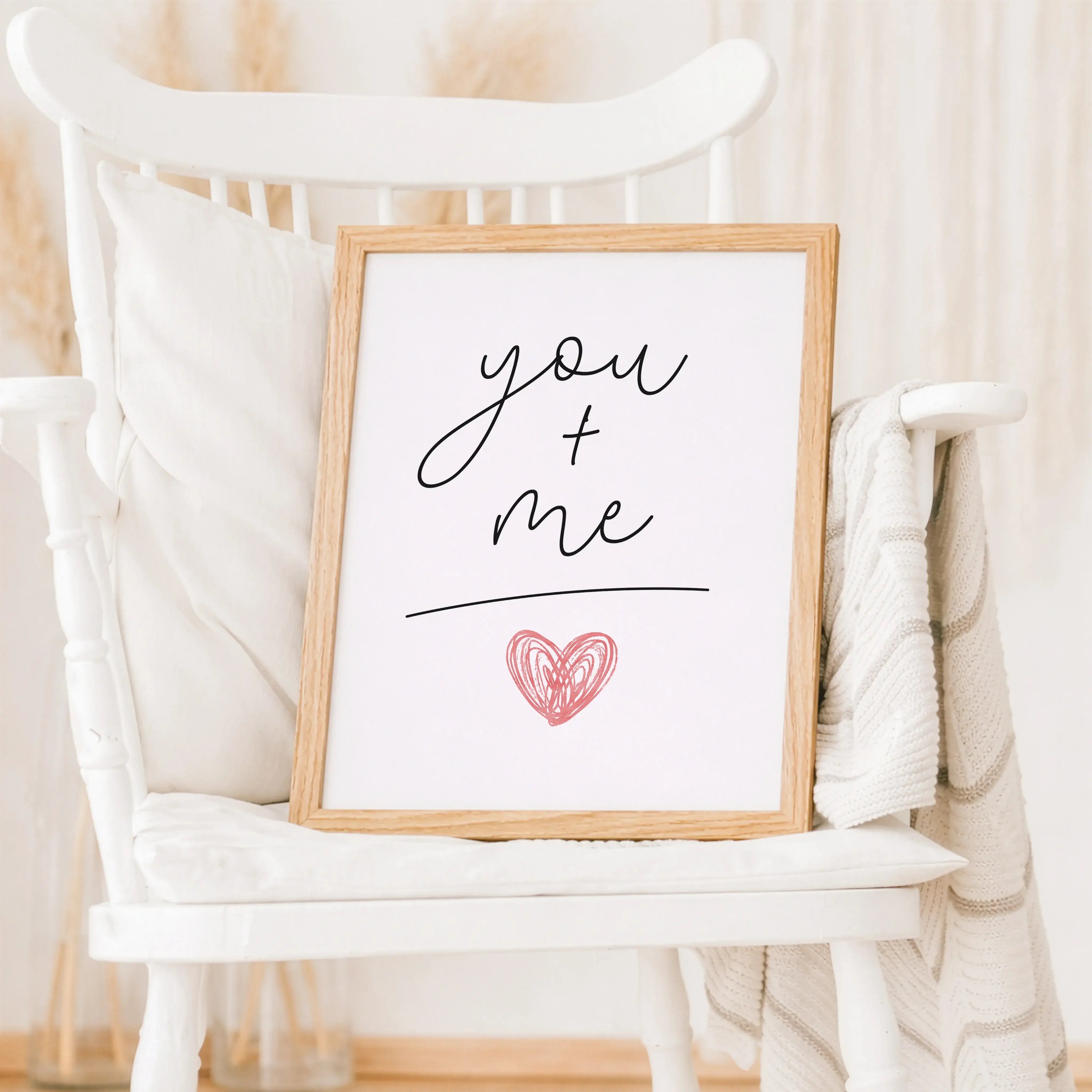 Poster 'You and me'-Poster-famprints-Das Poster You and me ist eine moderne Art, eure Verbindung sichtbar zu machen. Das minimalistische Design mit handschriftlichem Look passt sich ruhig und stilvoll jedem Raum an und wird schnell zu einem festen Teil eu