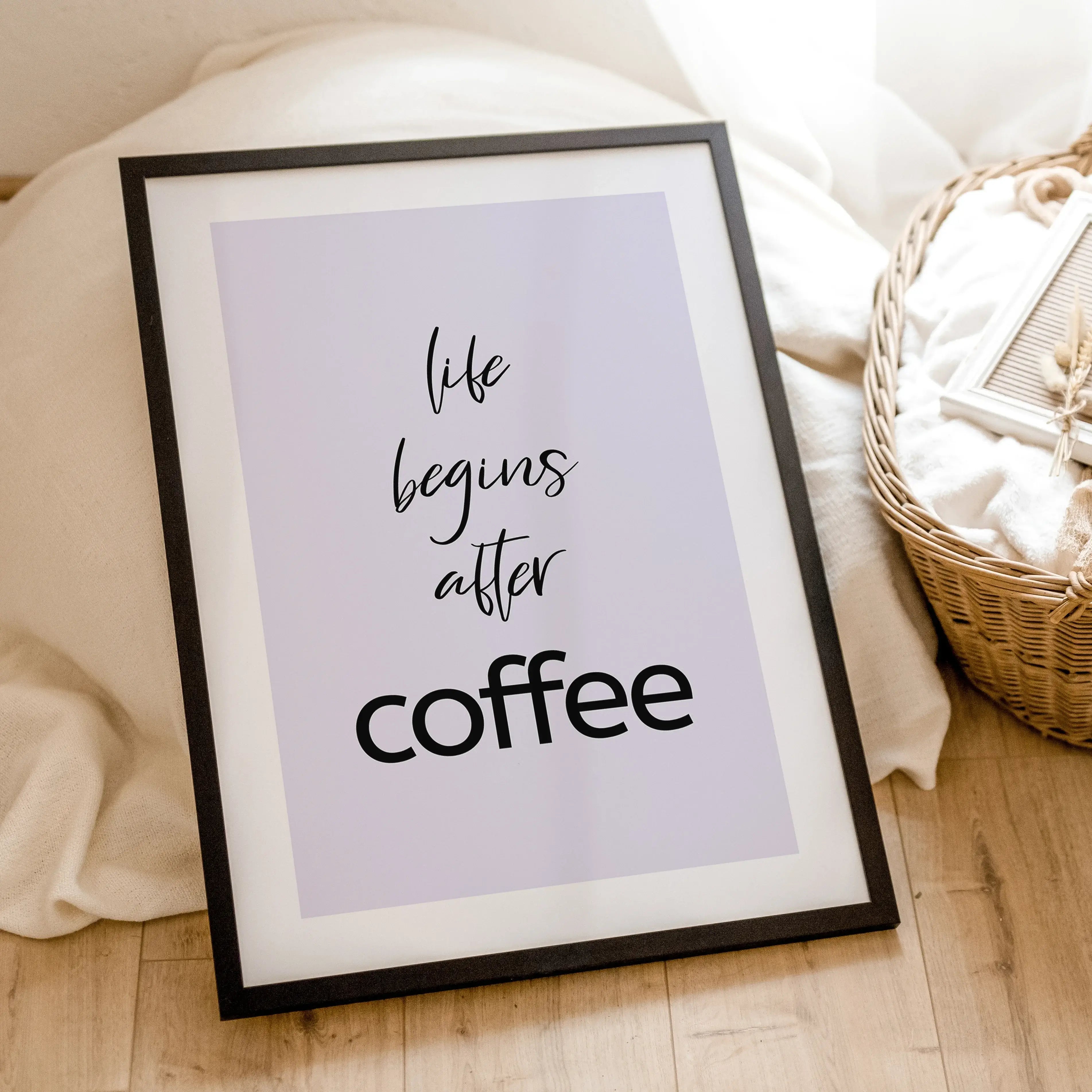 Kaffee Poster 'life begins'-famprints-Poster-Witzig, lässig und mit viel Charme – so präsentiert sich unser neues Kaffee Poster! Egal ob in der Küche oder im Wohnzimmer – dieses Poster ist die perfekte Wanddeko für alle, die ihre Liebe zum Kaffee offen zu