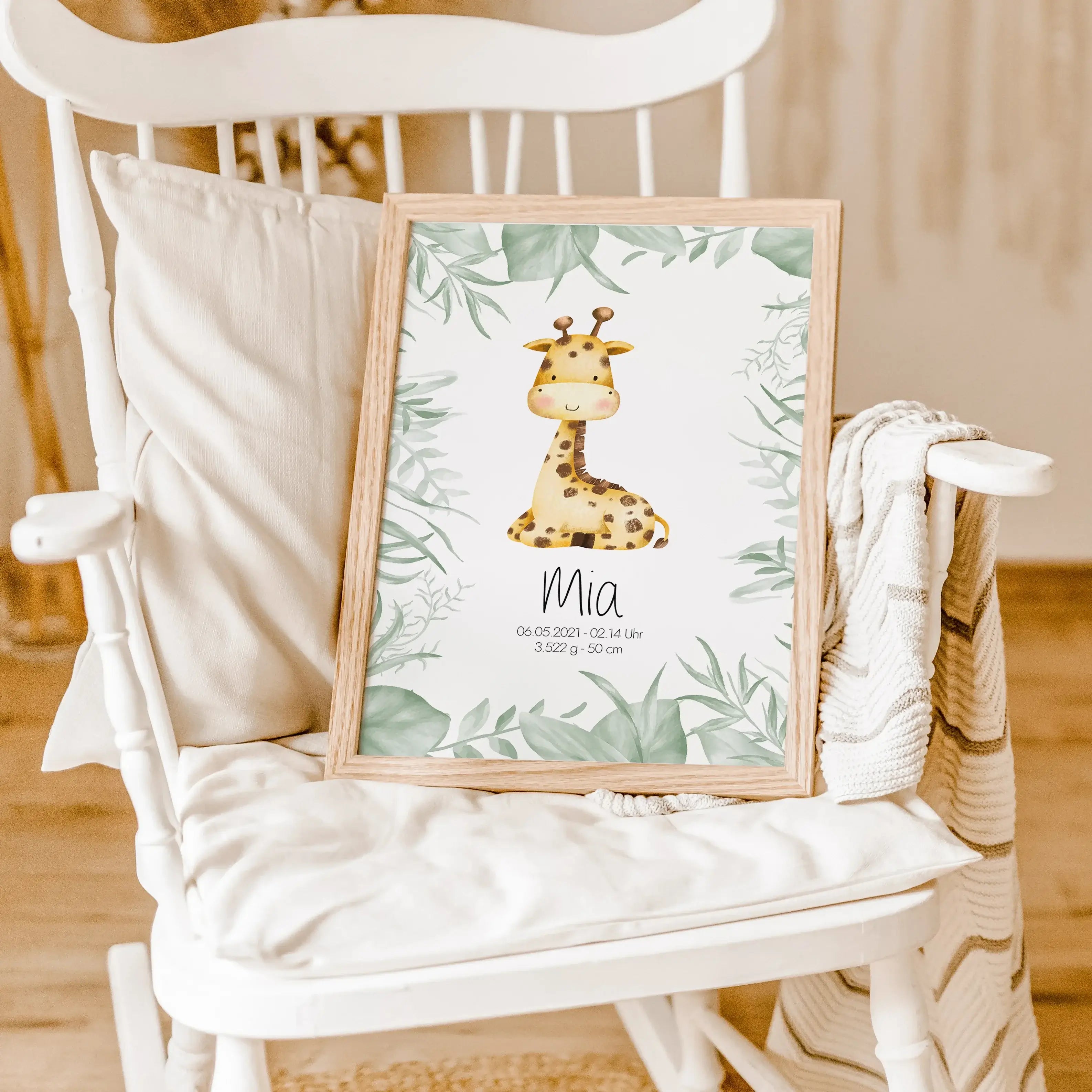Geburtsposter Safari-famprints-Personalisiertes Poster-Auf dem Geburtsposter 'Safari' findest du unter dem Tier Motiv den Namen und die Geburtsdaten von deinem Liebling. Bei unserem Safari Poster kannst du zwischen den Tier Motiven Löwe, Nilpferd, Giraffe