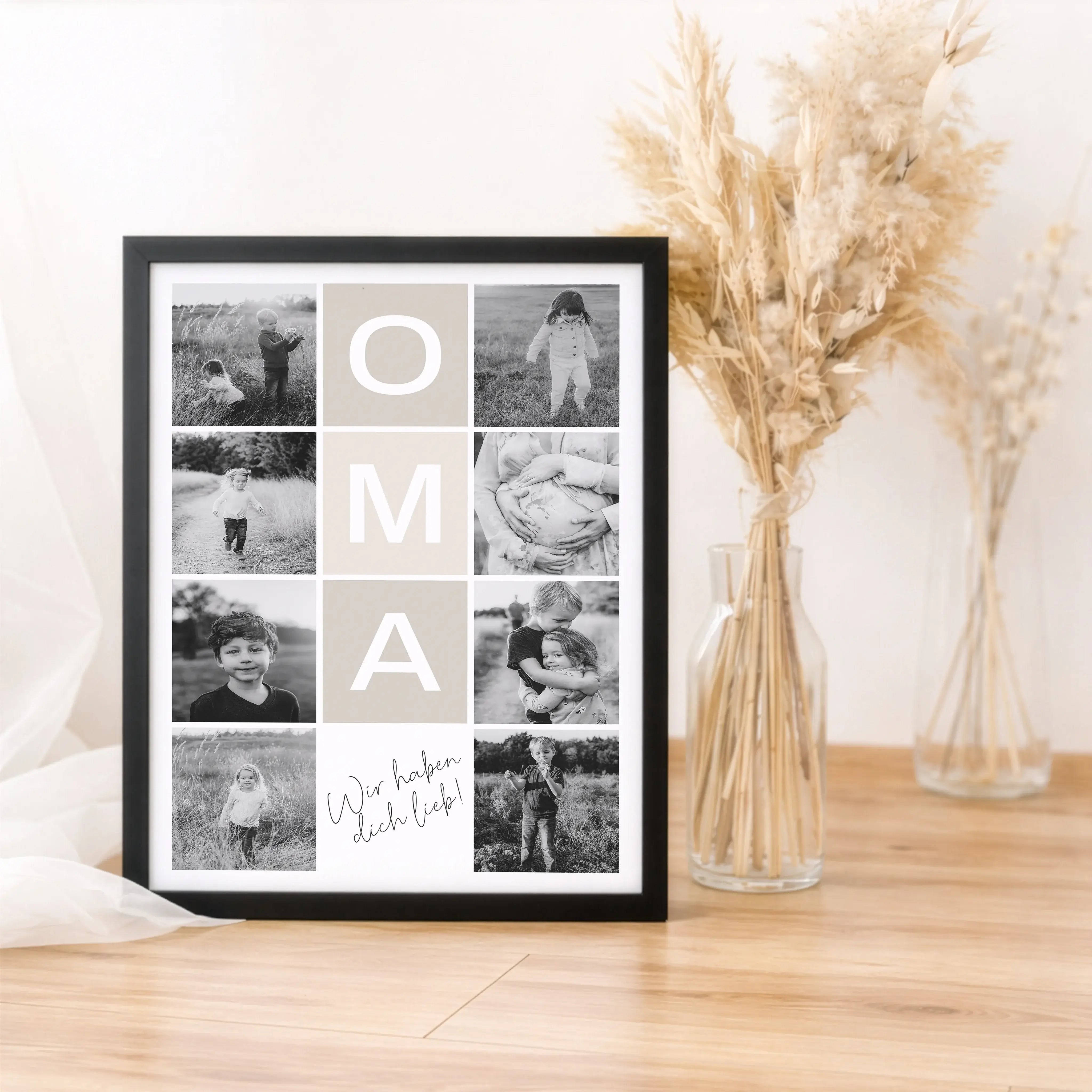 Fotocollage Oma Poster-Personalisiertes Poster-famprints-Mit einem Fotocollage Oma Poster von famprints schenkst du deiner Oma etwas wirklich Persönliches. Du gestaltest ein individuelles Poster mit euren schönsten Fotos und einem eigenen Text, der genau