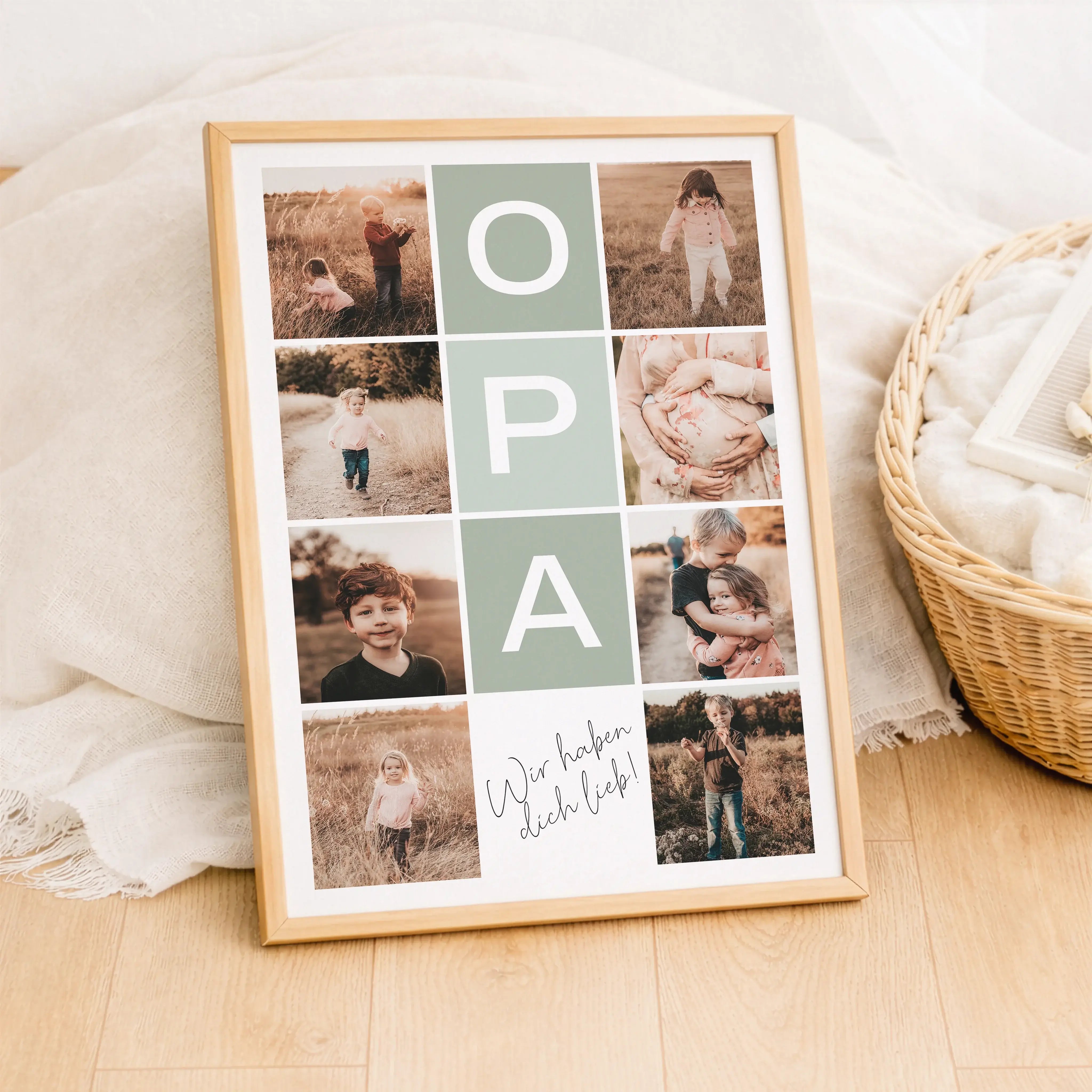 Fotocollage Opa Poster-Personalisiertes Poster-famprints-Die Fotocollage Opa Poster von famprints ist ein persönliches Geschenk für Großväter, das echte Erinnerungen sichtbar macht. Im Mittelpunkt steht das Wort Opa, modern gestaltet und umgeben von deine