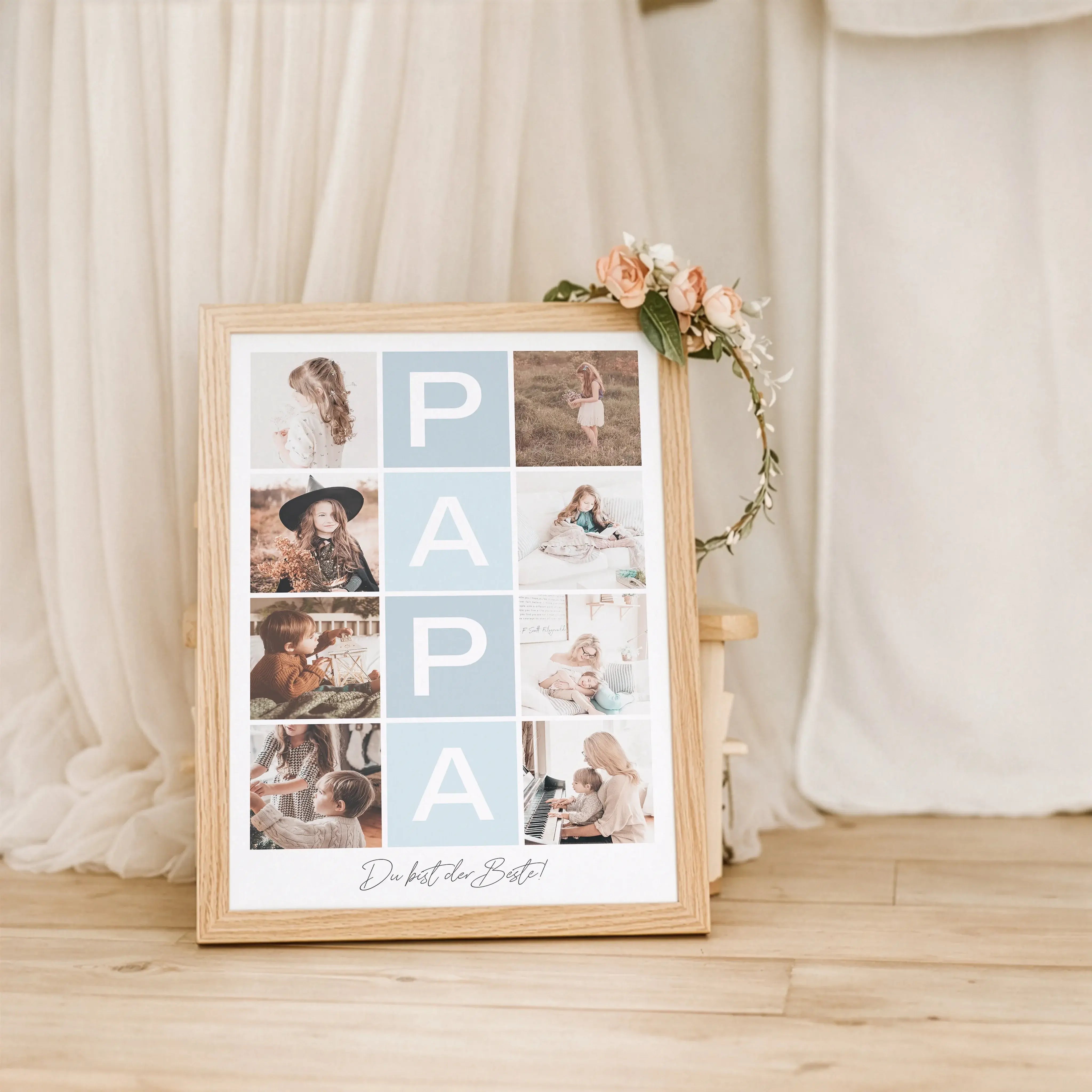 Fotocollage Papa Poster-Personalisiertes Poster-famprints-Mit dem Fotocollage Papa Poster gestaltest du ein persönliches Geschenk, das eure gemeinsamen Momente sichtbar macht. Im Mittelpunkt steht das Wort Papa, modern angeordnet und ergänzt durch deine L