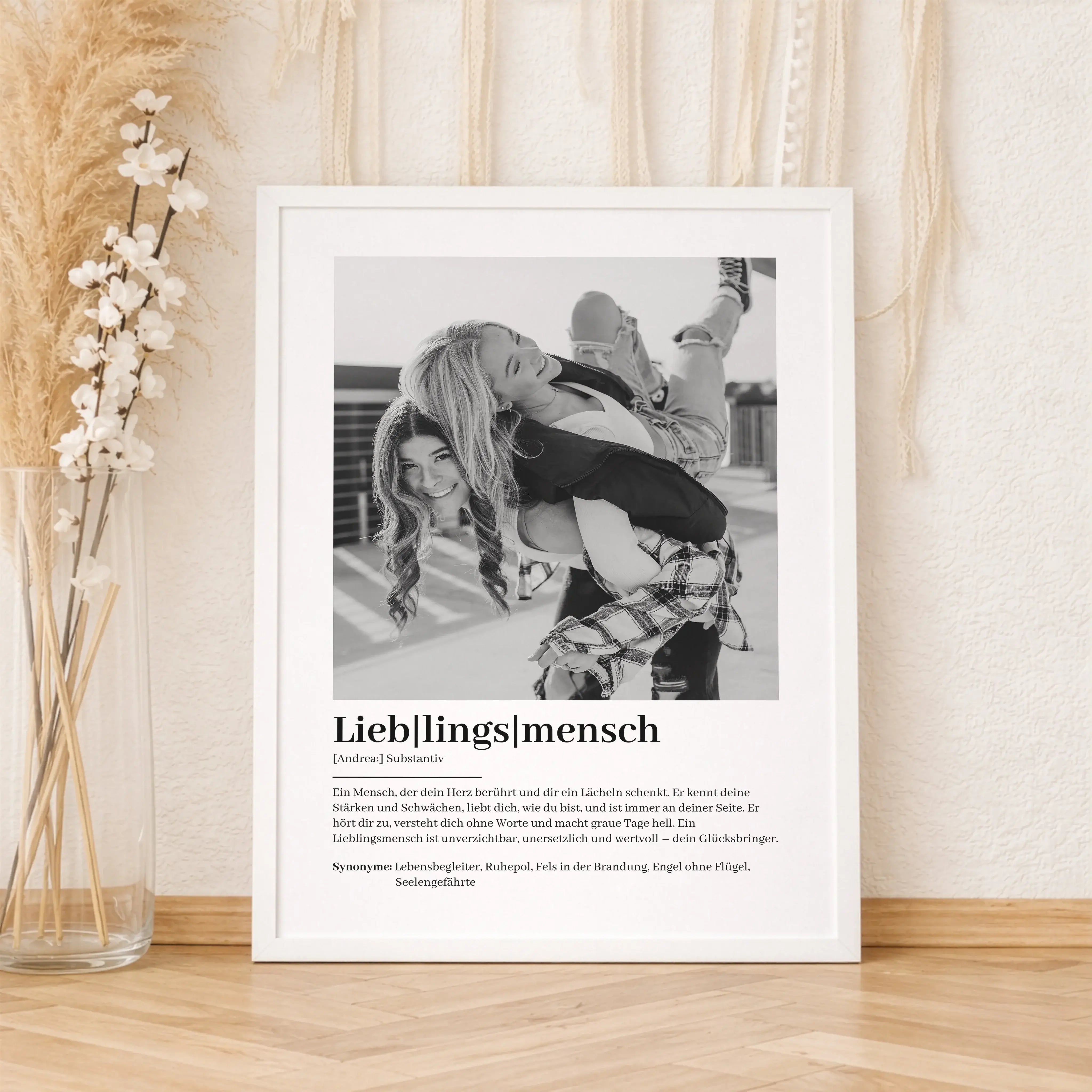 Lieblingsmensch Definition Poster mit Foto-Personalisiertes Poster-famprints-Das Lieblingsmensch Definition Poster mit Foto von famprints ist mehr als eine schöne Wanddeko. Es ist eine persönliche Botschaft, die zeigt, was euch verbindet. Du gestaltest de