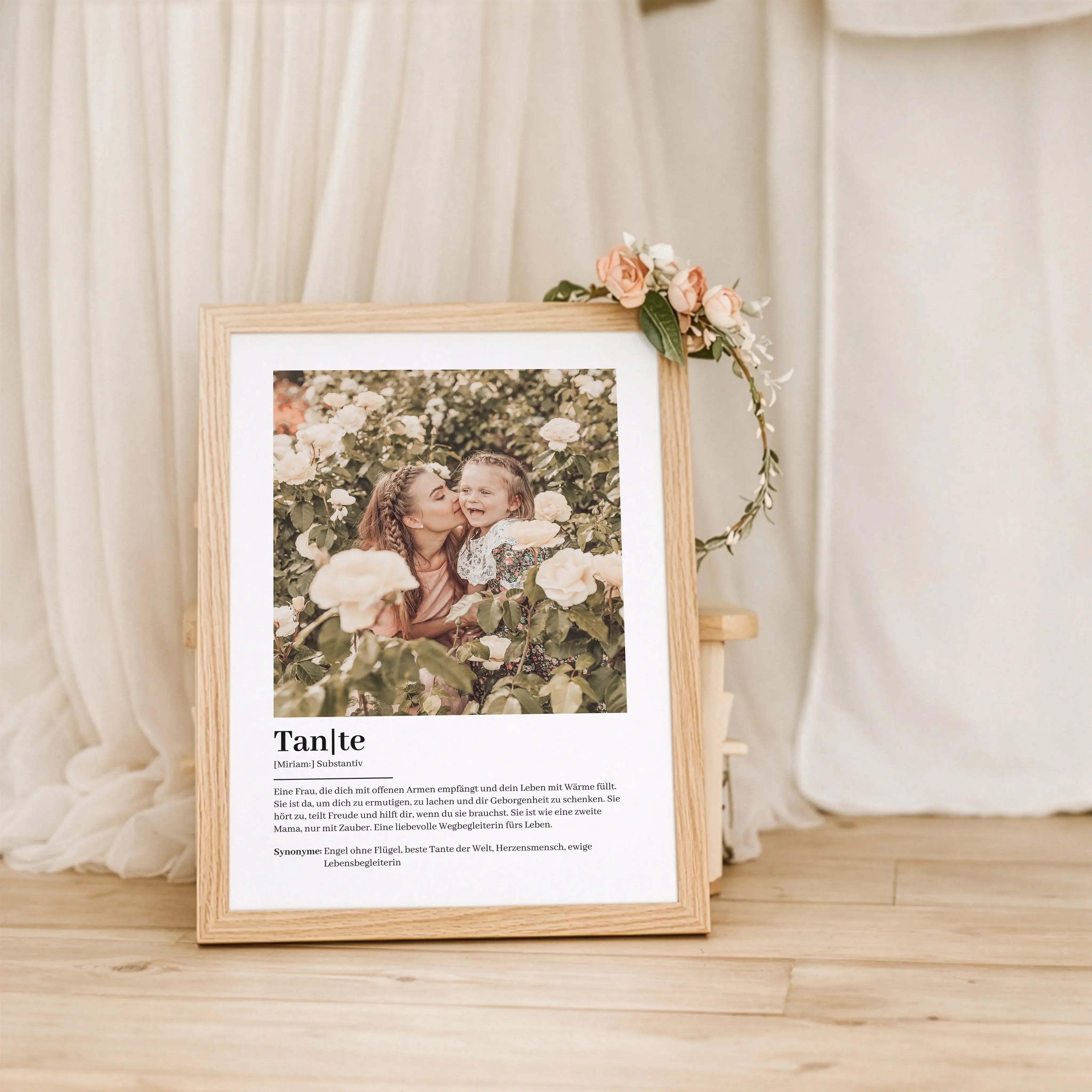 Tante Definition Poster mit Foto-Personalisiertes Poster-famprints-Das Tante Definition Poster mit Foto ist eine persönliche Geschenkidee für alle, die ihrer Tante auf besondere Weise Danke sagen möchten. Dieses Poster verbindet eine liebevolle Definition