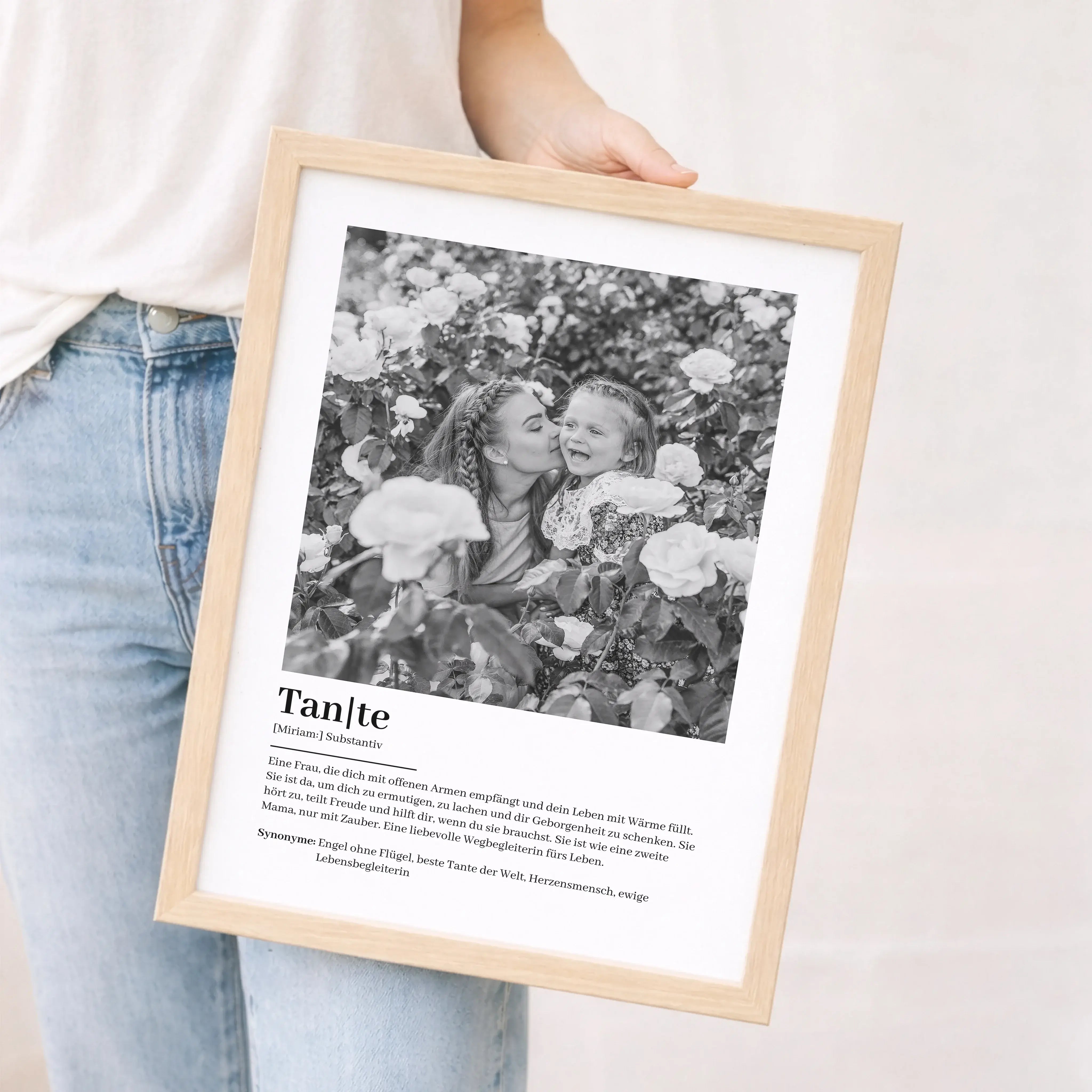 Tante Definition Poster mit Foto-Personalisiertes Poster-famprints-Das Tante Definition Poster mit Foto ist eine persönliche Geschenkidee für alle, die ihrer Tante auf besondere Weise Danke sagen möchten. Dieses Poster verbindet eine liebevolle Definition