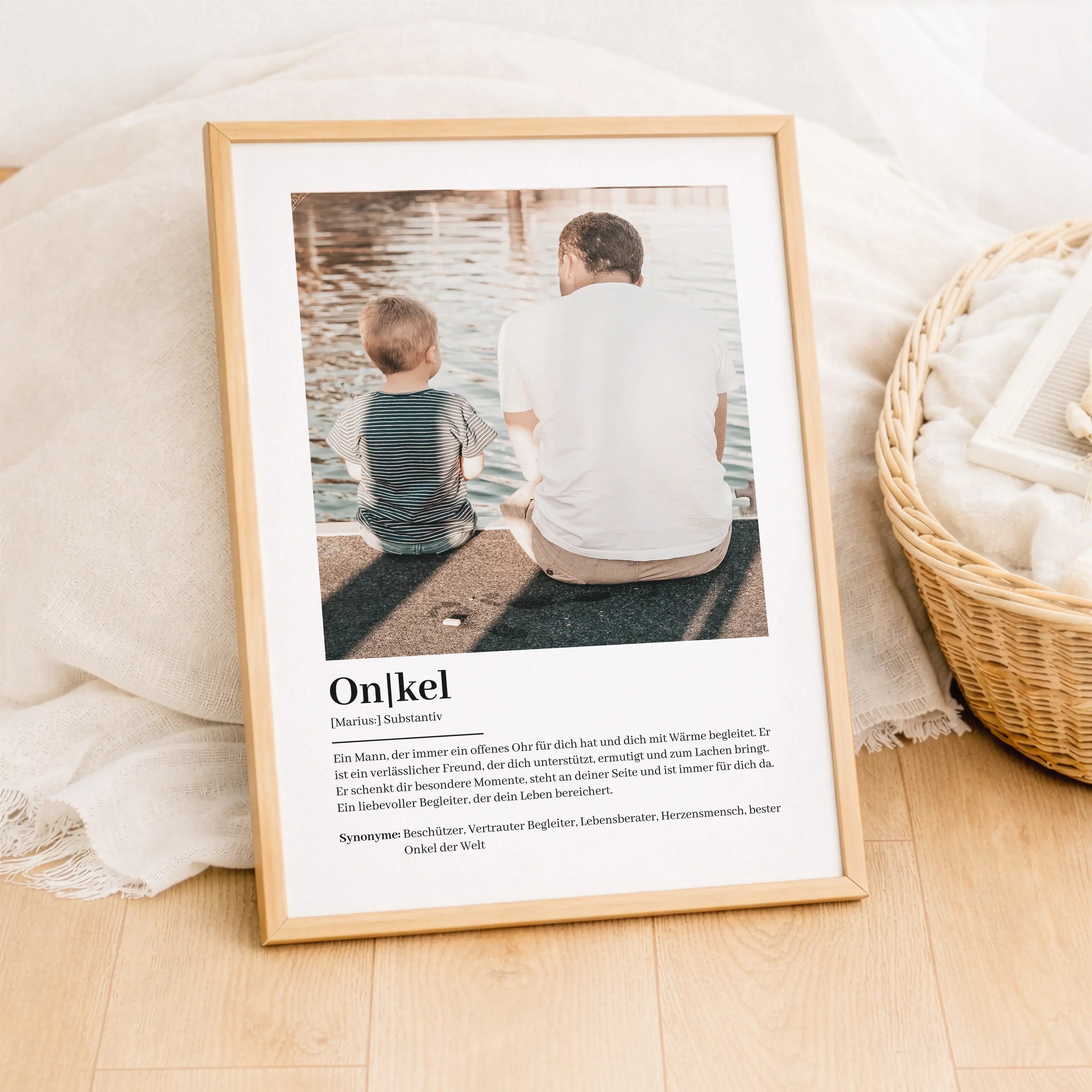 Onkel Definition Poster mit Foto-Personalisiertes Poster-famprints-Das Onkel Definition Poster mit Foto ist eine persönliche Geschenkidee für alle, die ihrem Onkel auf besondere Weise Danke sagen möchten. Dieses individuell gestaltbare Poster verbindet ei