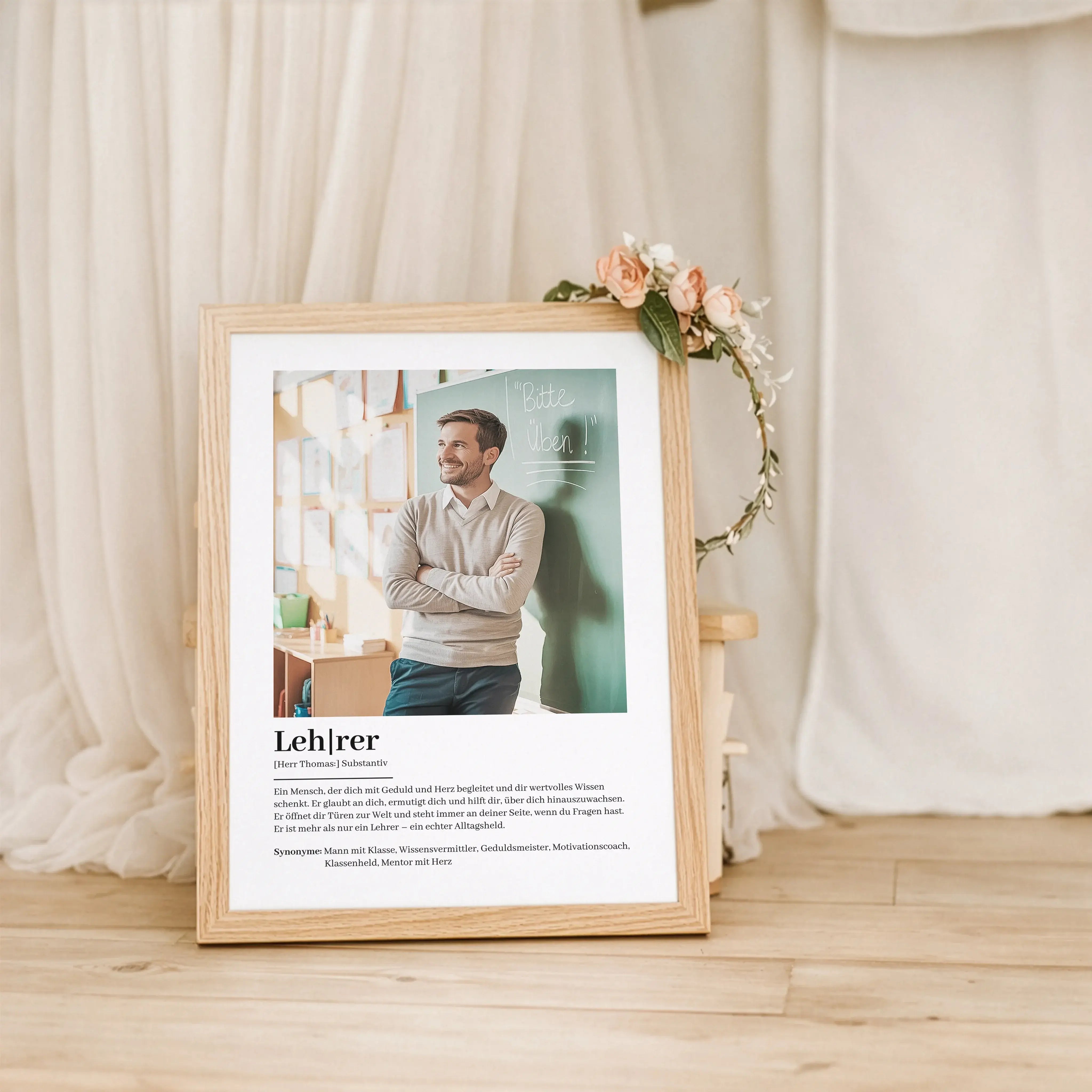 Lehrer Definition Poster mit Foto-Personalisiertes Poster-famprints-Ein Lehrer prägt, begleitet und bleibt oft länger im Kopf als der Unterrichtsstoff. Mit dem Lehrer Definition Poster mit Foto schenkst du eine persönliche Erinnerung, die Wertschätzung si