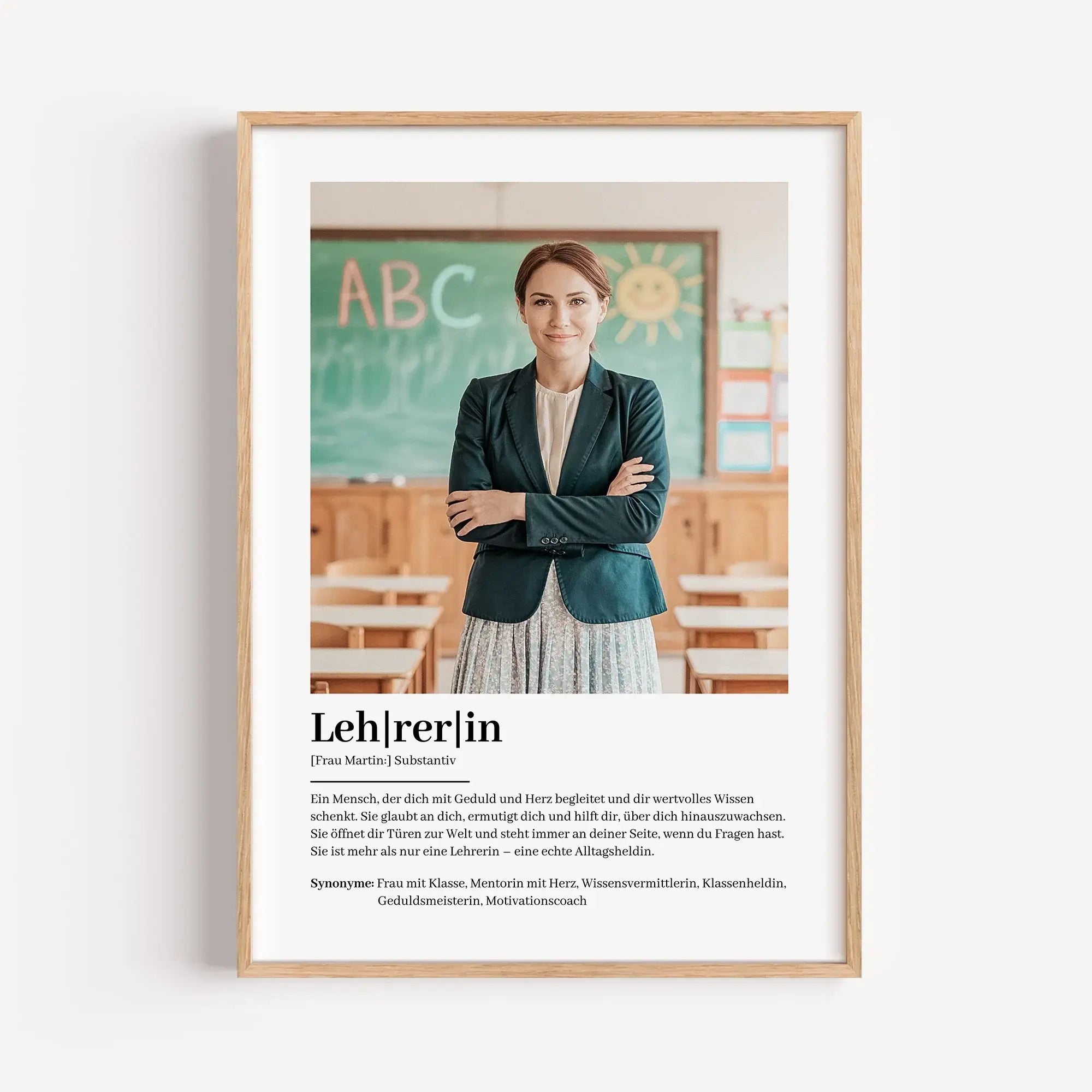 Lehrerin Definition Poster mit Foto-Personalisiertes Poster-famprints-Suchst du nach einem besonderen Geschenk für deine Lieblingslehrerin? Unser Lehrerin Definition Poster mit Foto ist die perfekte Wahl! Dieses liebevoll gestaltete Poster zeigt auf einzi