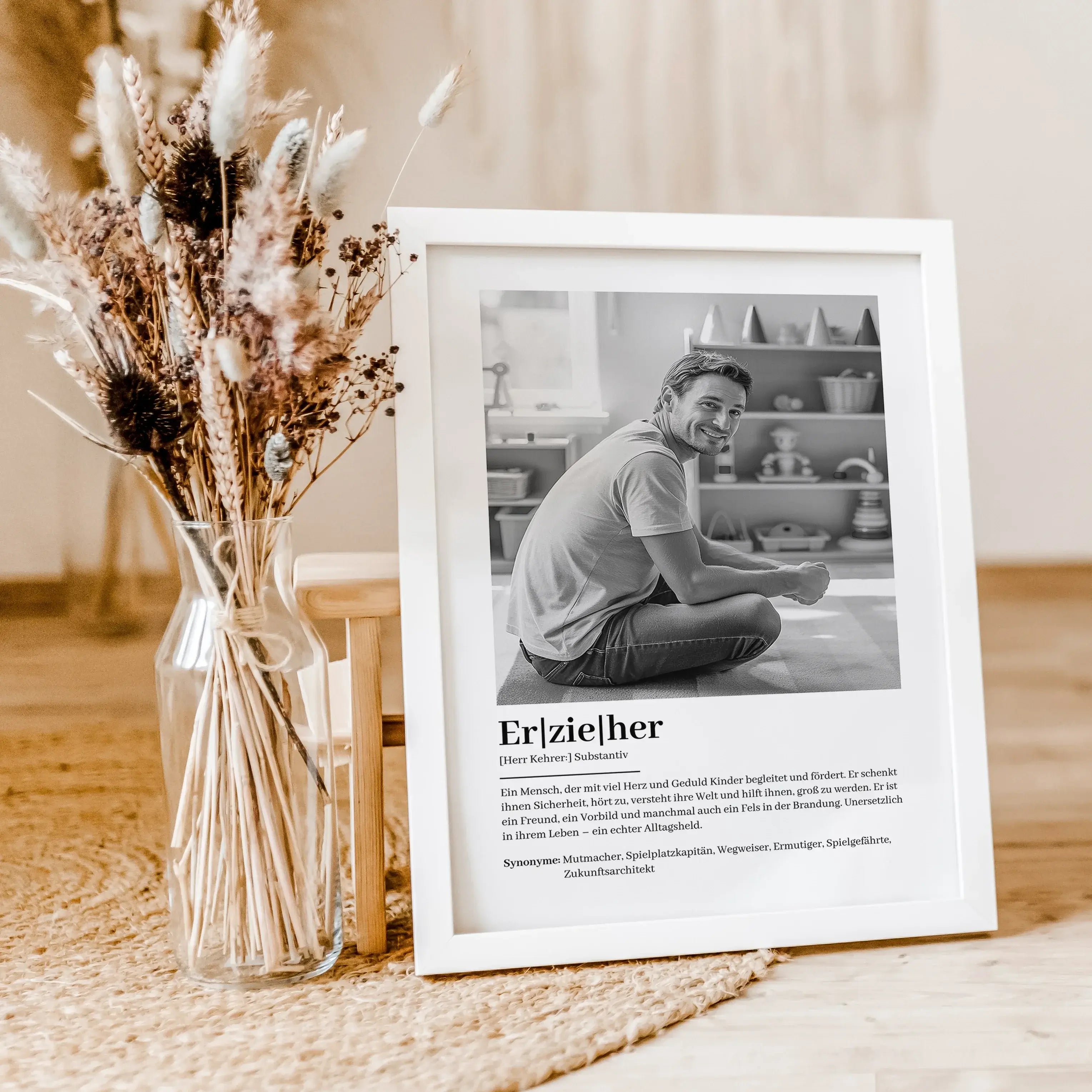 Erzieher Definition Poster mit Foto-Personalisiertes Poster-famprints-Suchst du ein besonderes Geschenk für deinen Erzieher? Unser Erzieher Definition Poster mit Foto ist die perfekte Wahl! Dieses liebevoll gestaltete Poster zeigt auf einzigartige Weise,