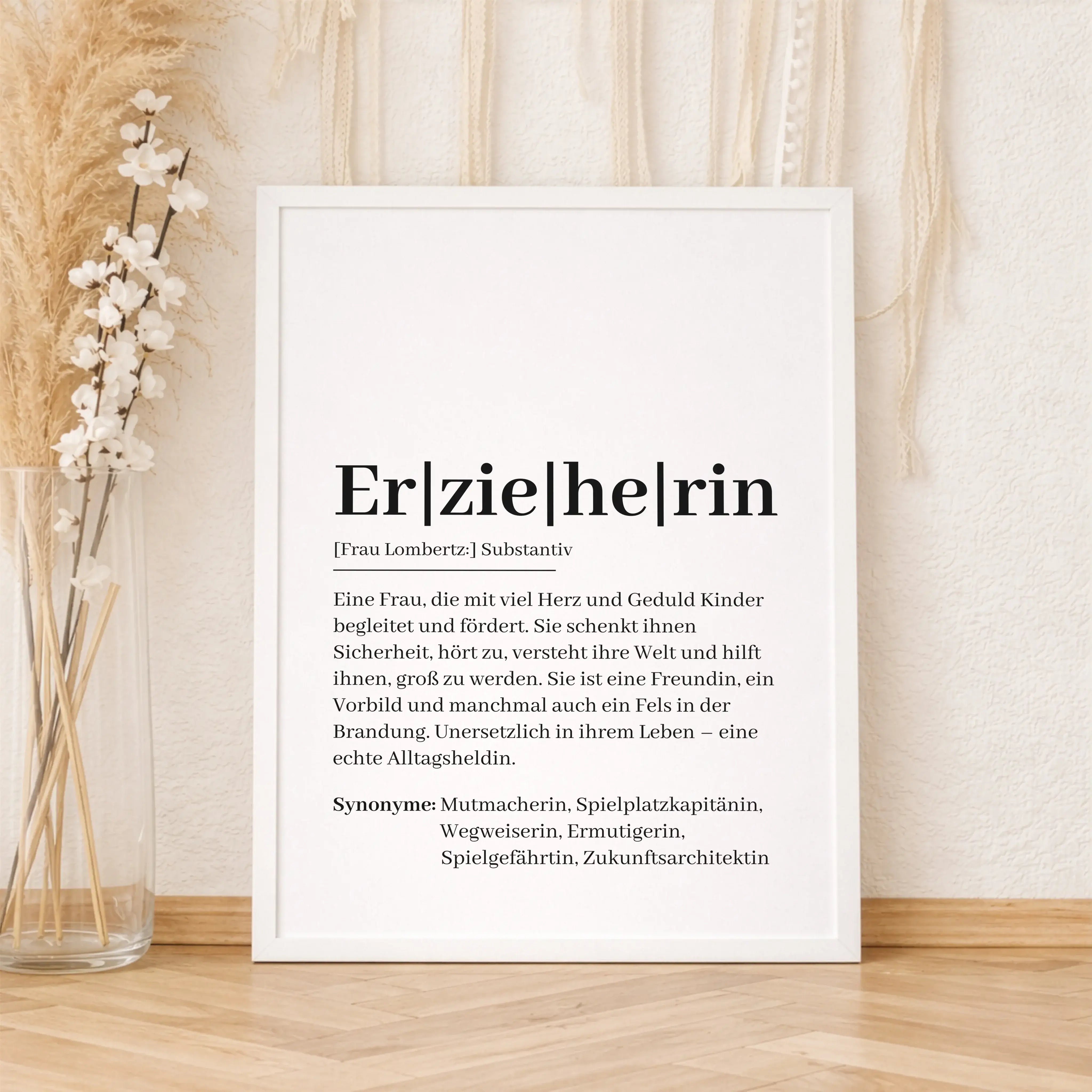 Erzieherin Definition Poster-Personalisiertes Poster-famprints-Du suchst ein persönliches Geschenk für eine Erzieherin, das Wertschätzung zeigt und lange Freude macht? Das Erzieherin Definition Poster von famprints verbindet modernes Design mit einer lieb