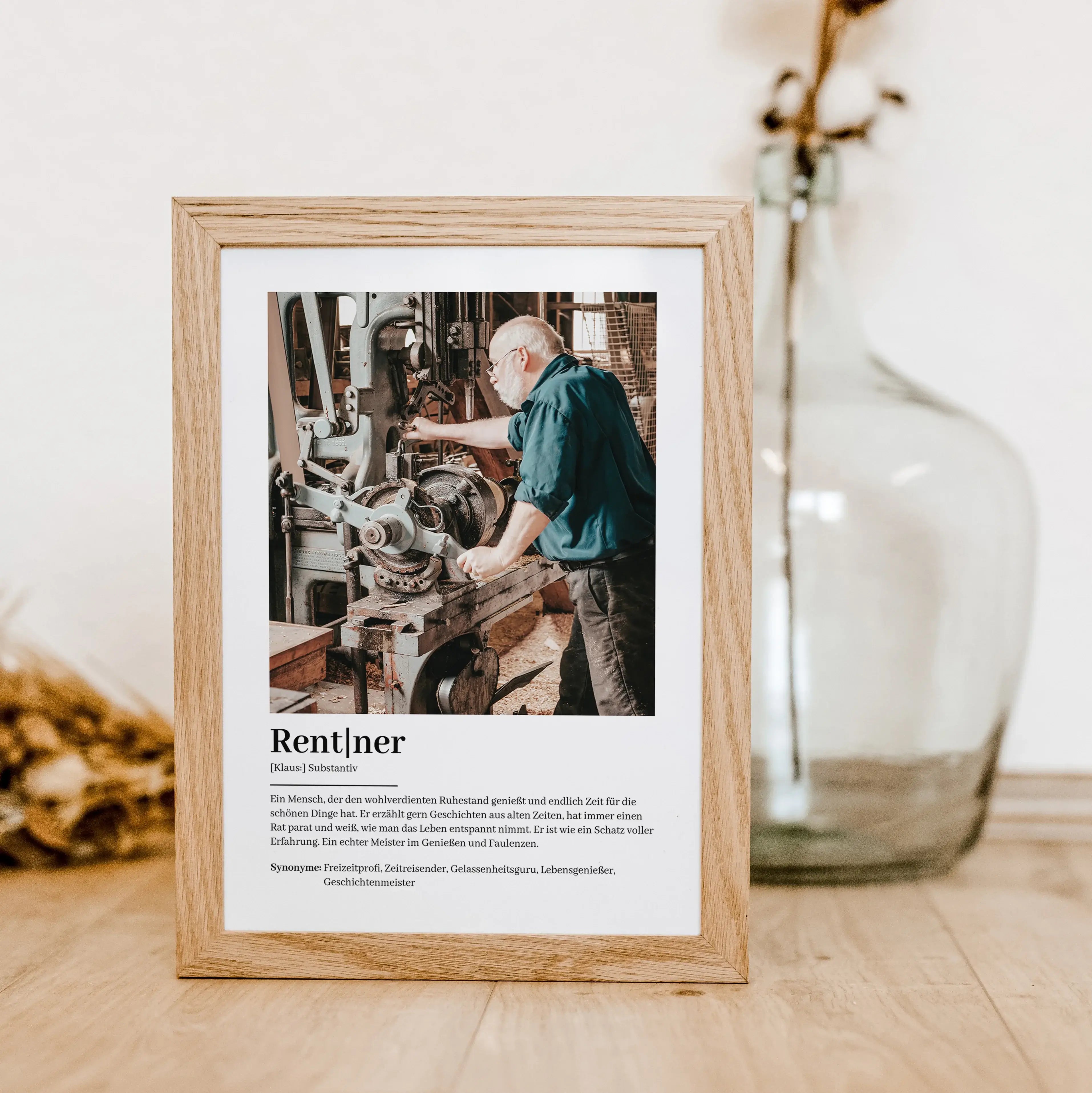 Rentner Definition Poster mit Foto-Personalisiertes Poster-famprints-Suchst du ein einzigartiges Geschenk zum Rentenbeginn? Unser Rentner Definition Poster mit Foto ist die perfekte Wahl! Dieses liebevoll gestaltete Poster zeigt auf humorvolle und herzlic