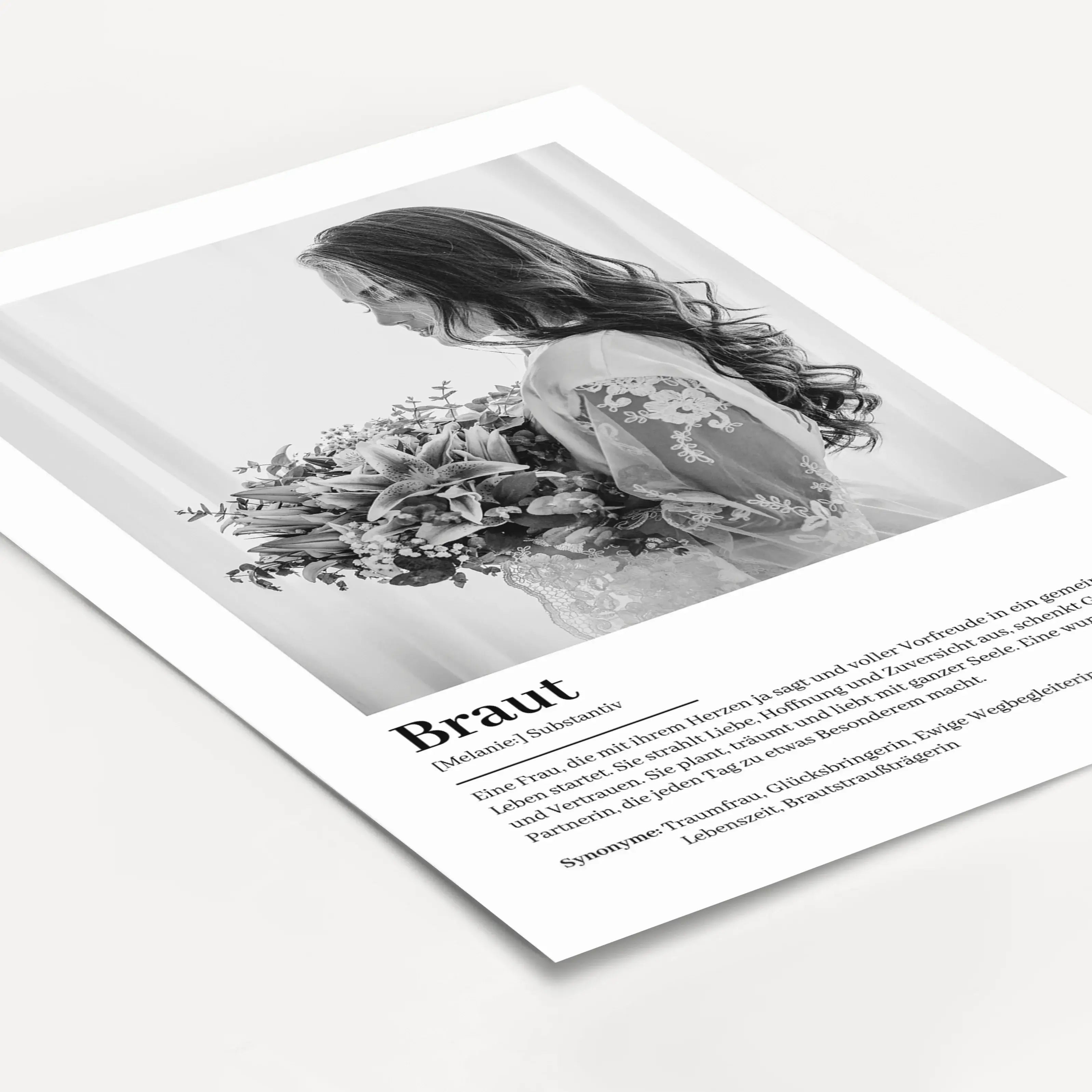 Braut Definition Poster mit Foto-Personalisiertes Poster-famprints-Suchst du nach einem einzigartigen Geschenk für die Braut? Unser Braut Definition Poster mit Foto ist die perfekte Wahl! Dieses liebevoll gestaltete Poster zeigt auf besondere Weise, was e