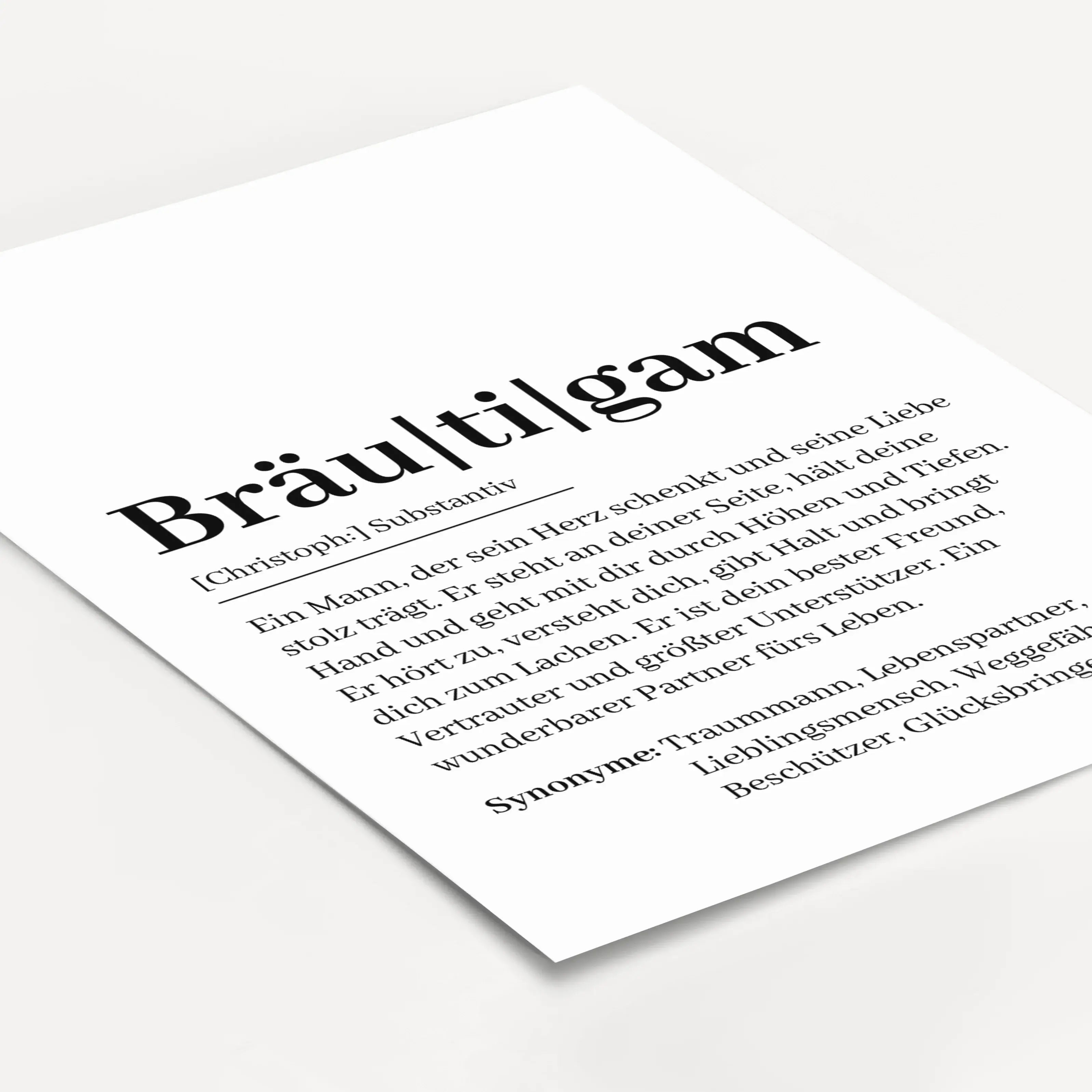 Bräutigam Definition Poster-Personalisiertes Poster-famprints-Suchst du nach einem einzigartigen Geschenk für den Bräutigam? Unser Bräutigam Definition Poster ist die perfekte Wahl! Dieses liebevoll gestaltete Poster beschreibt auf humorvolle und herzlich