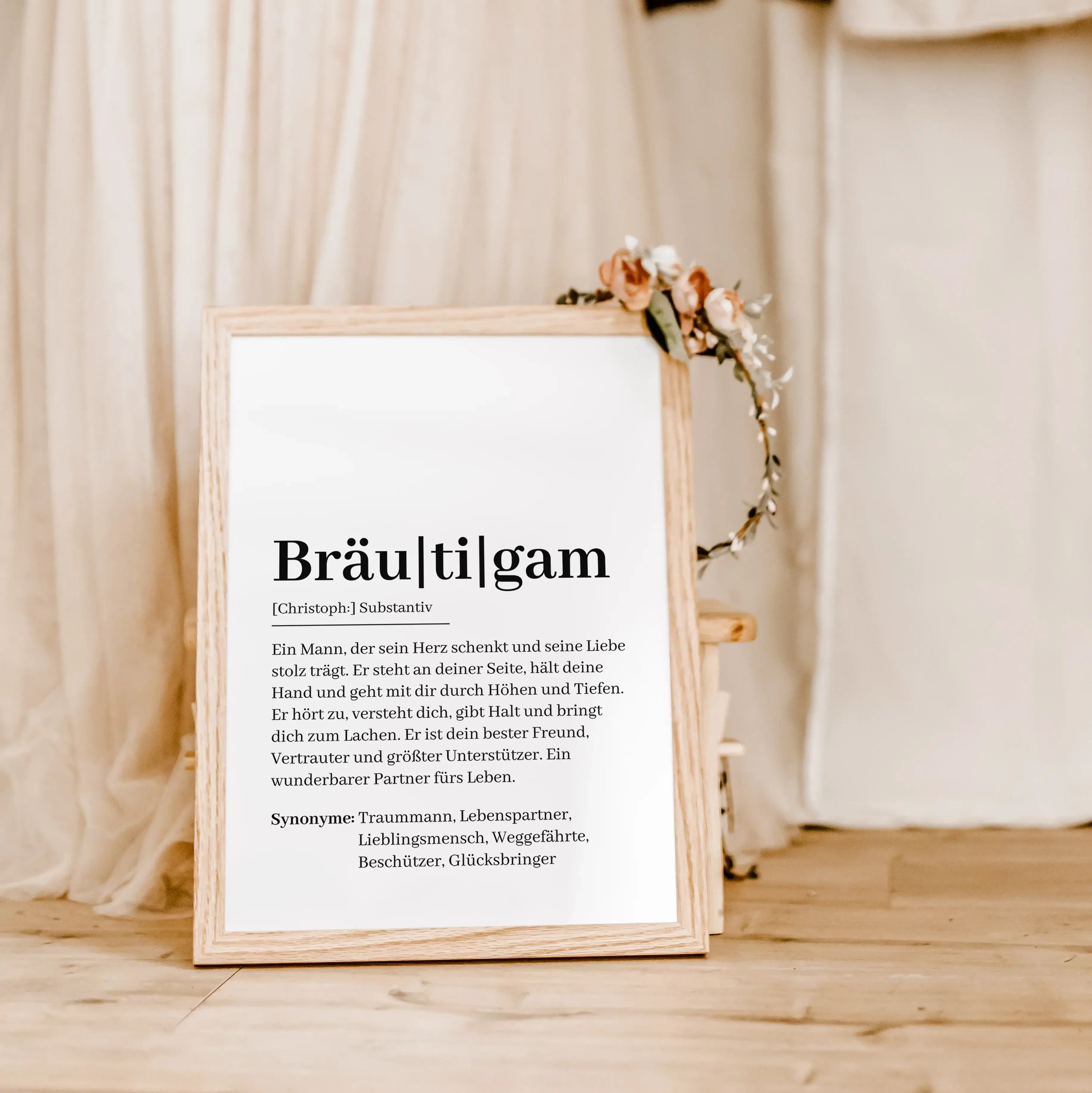 Bräutigam Definition Poster-Personalisiertes Poster-famprints-Suchst du nach einem einzigartigen Geschenk für den Bräutigam? Unser Bräutigam Definition Poster ist die perfekte Wahl! Dieses liebevoll gestaltete Poster beschreibt auf humorvolle und herzlich