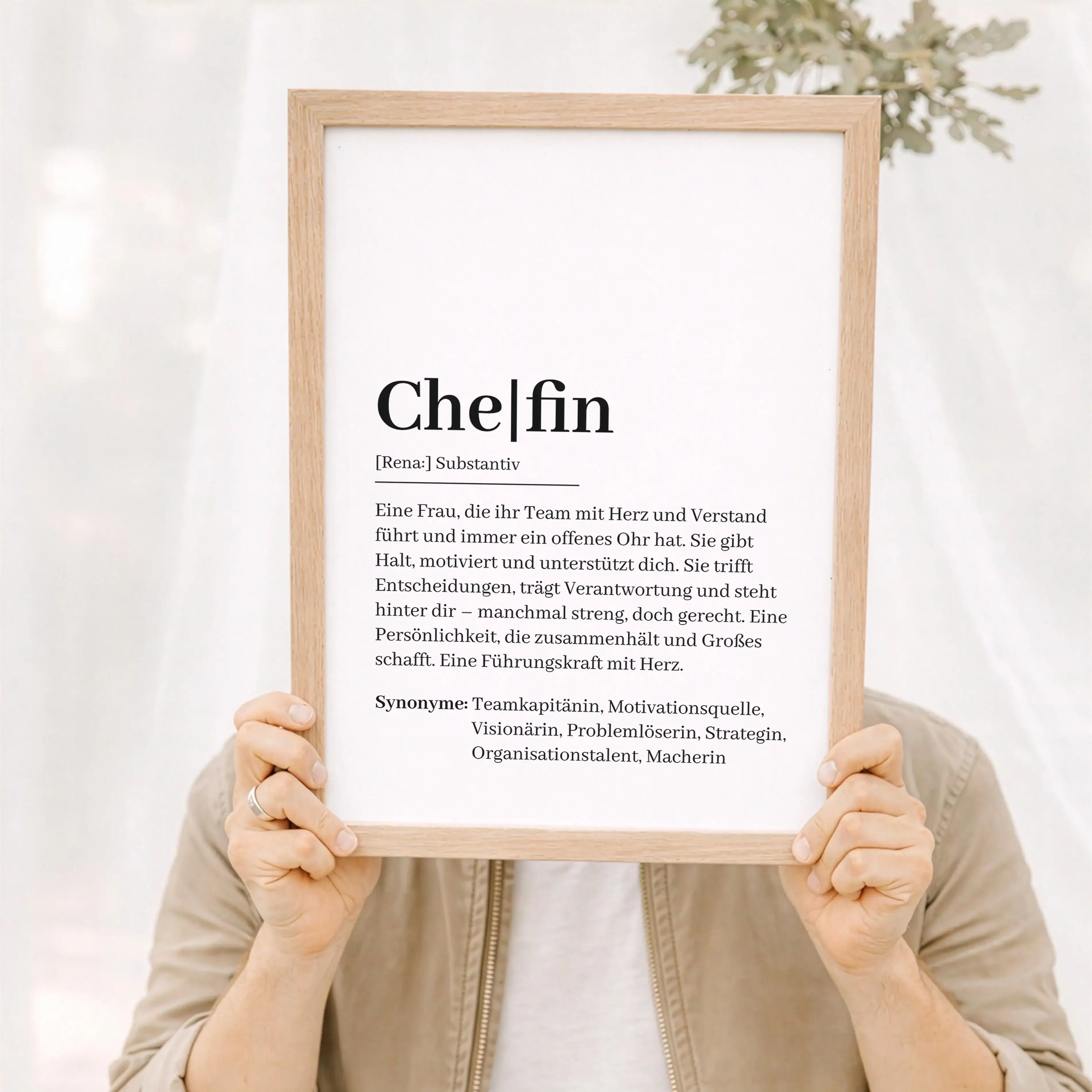 Chefin Definition Poster-Personalisiertes Poster-famprints-Das Chefin Definition Poster ist eine besondere Geschenkidee für alle, die ihrer Führungskraft echte Wertschätzung zeigen möchten. Ob im Büro, im Homeoffice oder als Abschiedsgeschenk: Dieses Post
