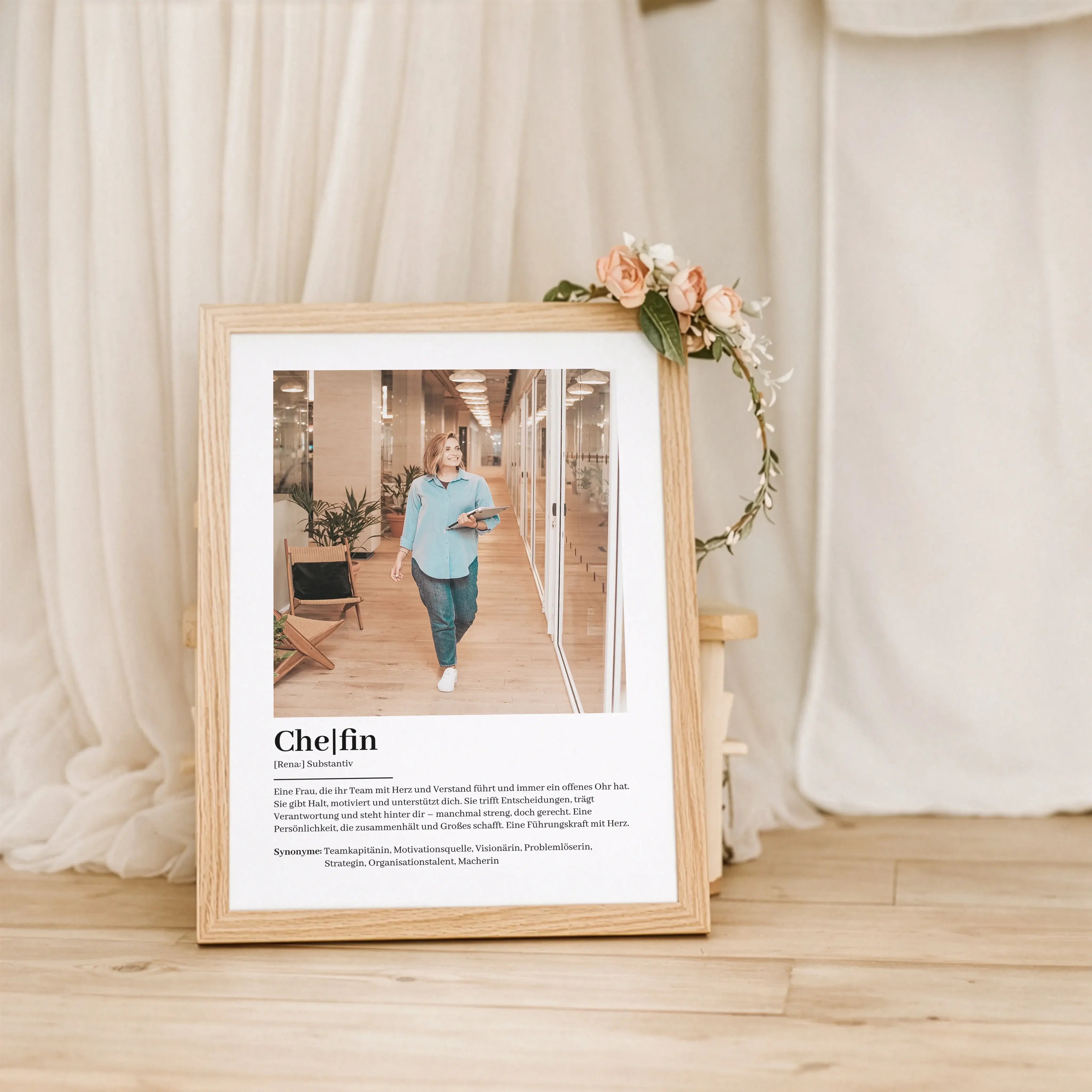Chefin Definition Poster mit Foto-Personalisiertes Poster-famprints-Das Chefin Definition Poster mit Foto ist ein persönliches Statement für Wertschätzung und Anerkennung. Es verbindet eine moderne Definition mit deinem eigenen Bild und macht aus einem ei