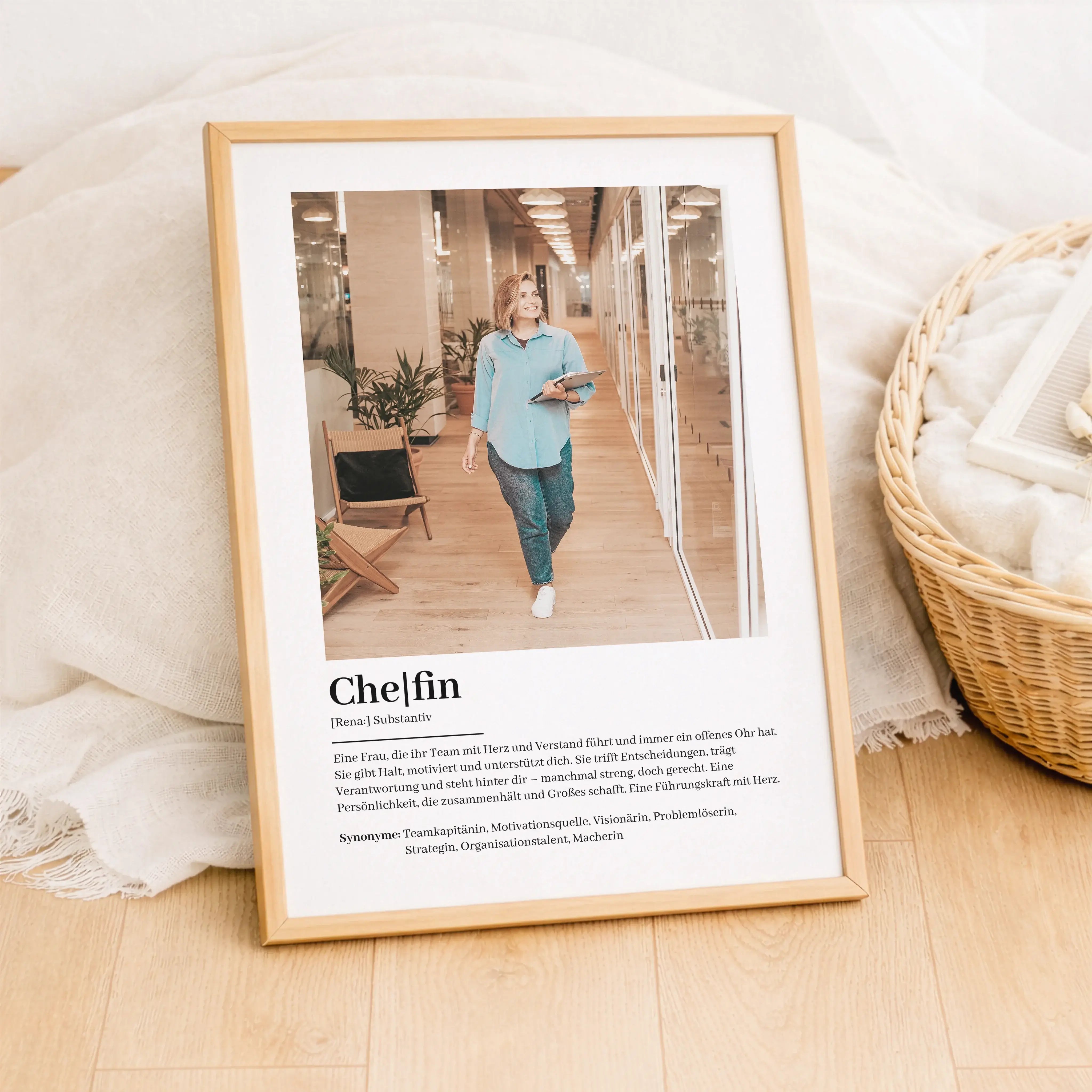 Chefin Definition Poster mit Foto-Personalisiertes Poster-famprints-Das Chefin Definition Poster mit Foto ist ein persönliches Statement für Wertschätzung und Anerkennung. Es verbindet eine moderne Definition mit deinem eigenen Bild und macht aus einem ei