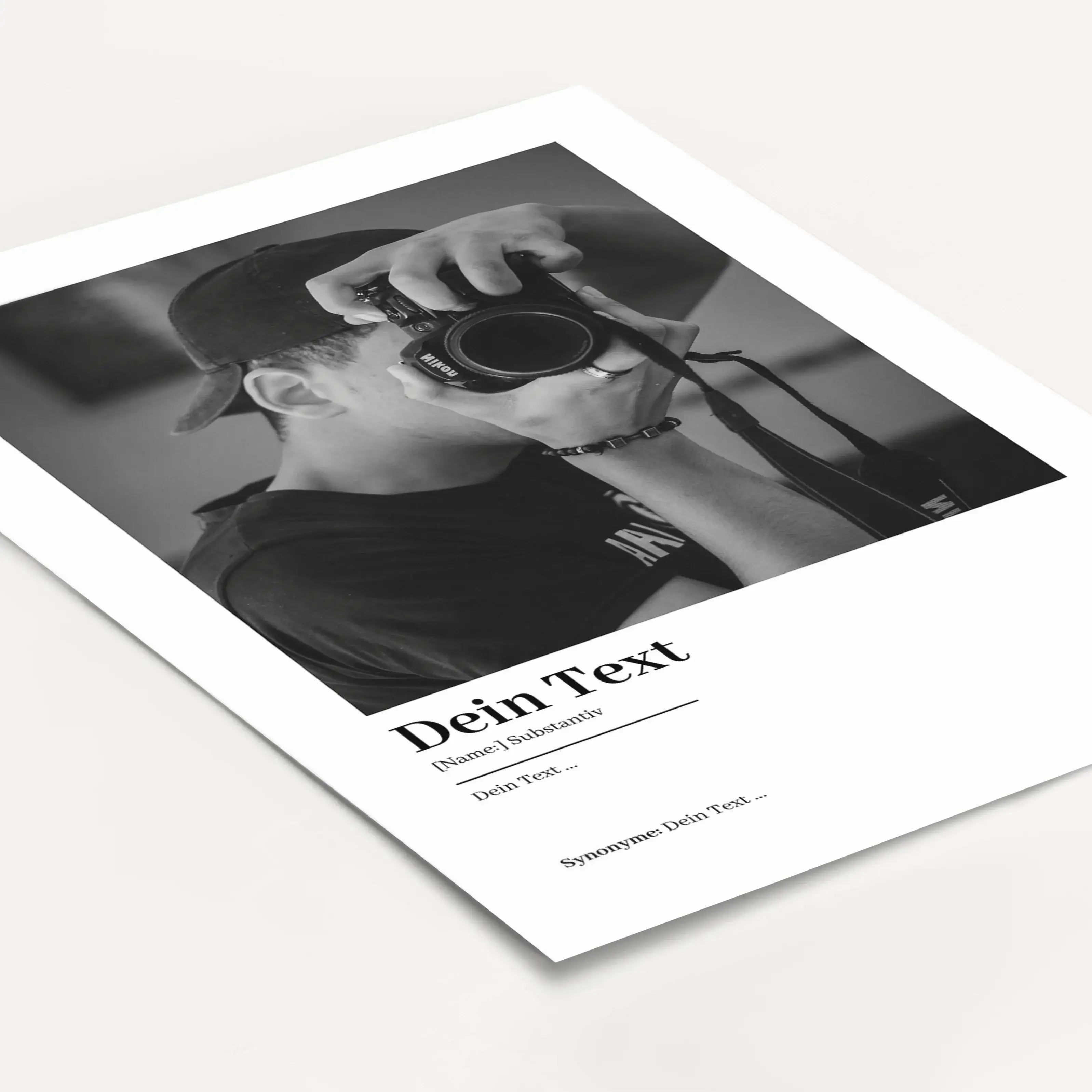 Eigener Text Definition Poster mit Foto - Personalisiertes Poster - famprints - Gestalte dein persönliches Highlight mit unserem Eigener Text Definition Poster mit Foto! Dieses einzigartige Poster kannst du individuell mit deinem eigenen Text, Namen und e