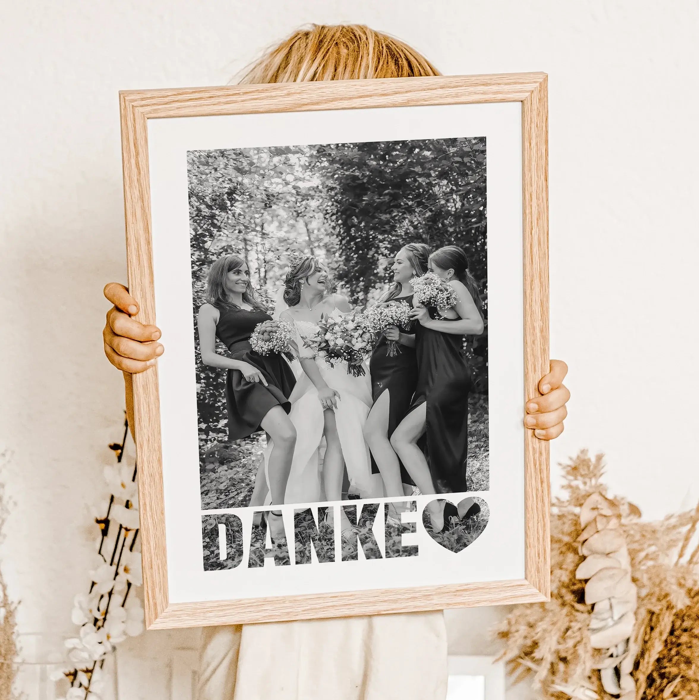 Foto Poster Danke - Personalisiertes Poster - famprints - Sag auf besondere Weise Danke mit unserem personalisierten Foto Poster Danke! Dieses einzigartige Poster kannst du mit deinem Lieblingsfoto gestalten – so wird dein Dankeschön zu einem ganz persönl