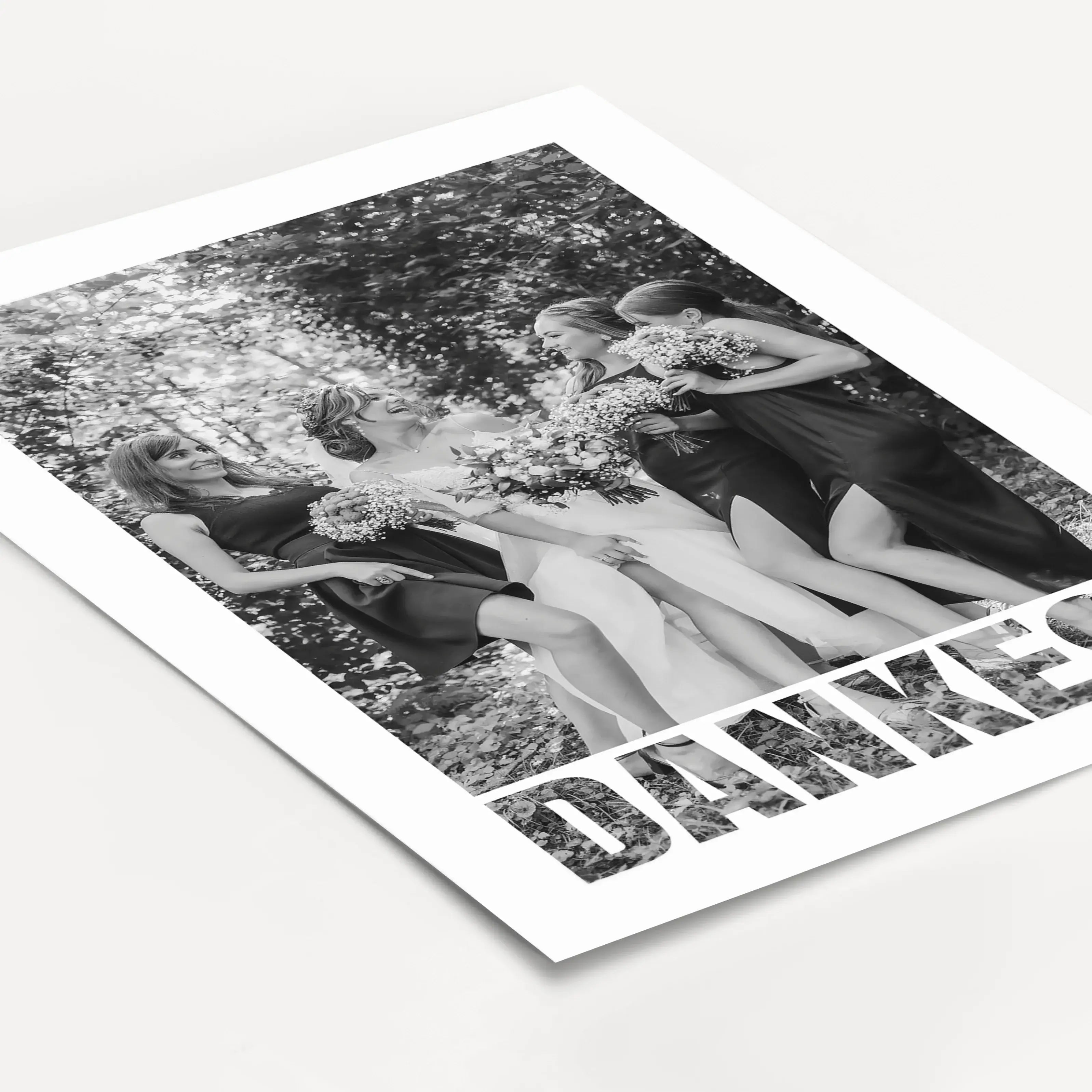 Foto Poster Danke - Personalisiertes Poster - famprints - Sag auf besondere Weise Danke mit unserem personalisierten Foto Poster Danke! Dieses einzigartige Poster kannst du mit deinem Lieblingsfoto gestalten – so wird dein Dankeschön zu einem ganz persönl