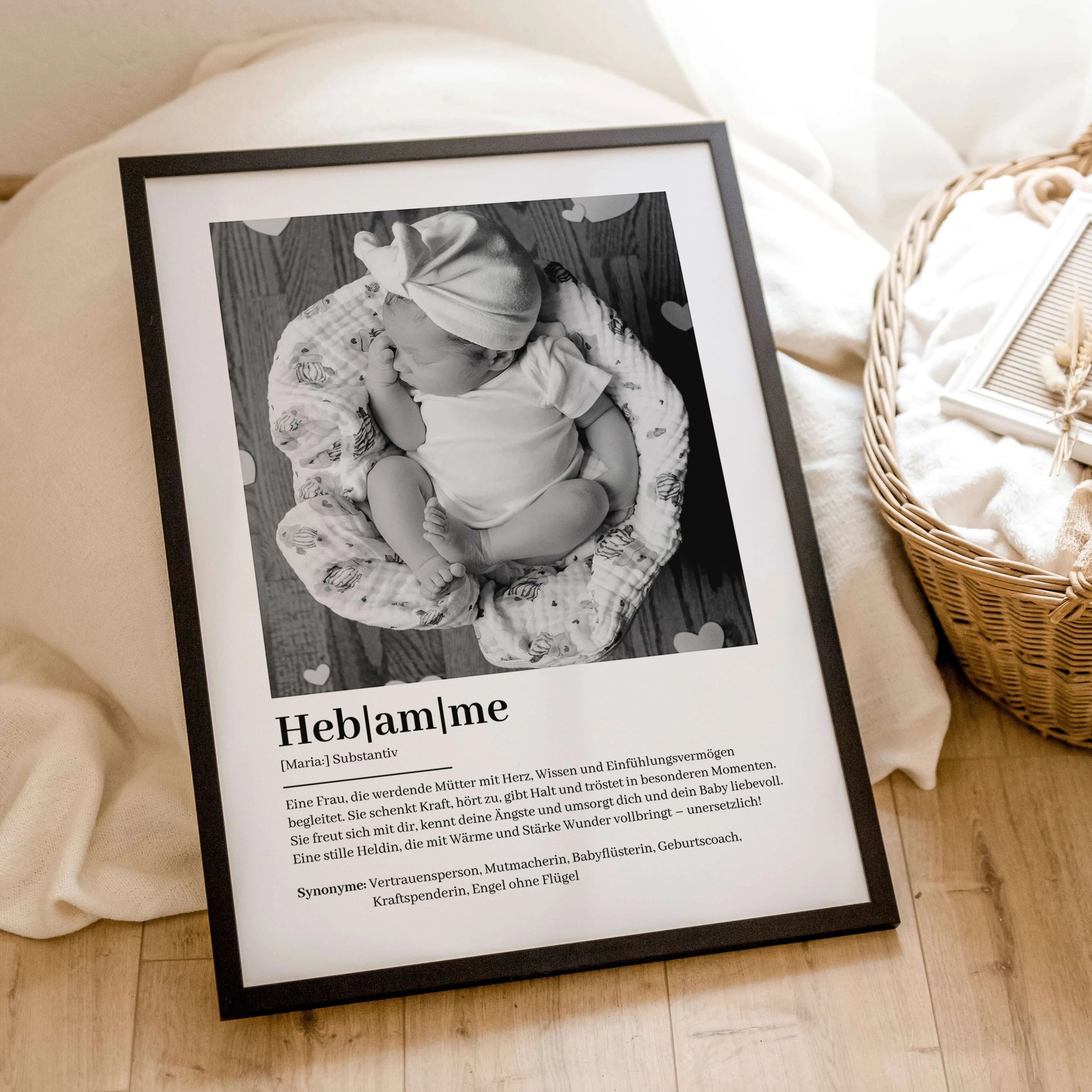 Hebamme Definition Poster mit Foto - Personalisiertes Poster - famprints - Suchst du ein besonderes Geschenk, um deiner Hebamme Danke zu sagen? Unser Hebamme Definition Poster mit Foto ist genau das Richtige! Dieses liebevoll gestaltete Poster zeigt auf e