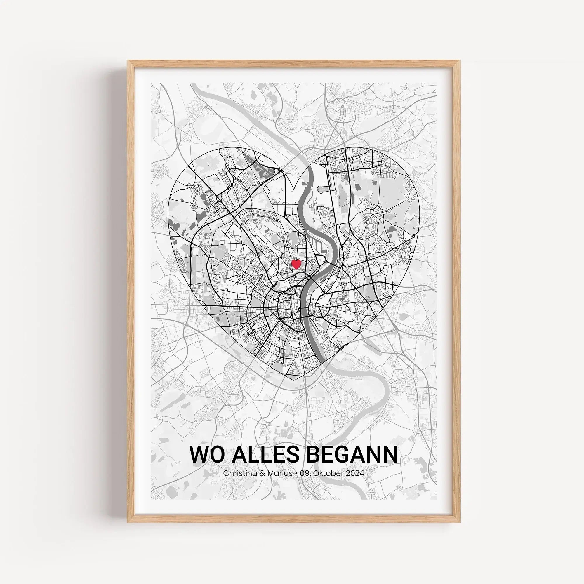 Stadtkarte Poster Herz Halo - Personalisiertes Poster - famprints - Entdecke das Stadtkarte Poster Herz Halo – dein persönliches Kunstwerk, das eure schönsten Erinnerungen verewigt. Gestalte das Poster mit der Stadtkarte deines Lieblingsortes oder des Ort