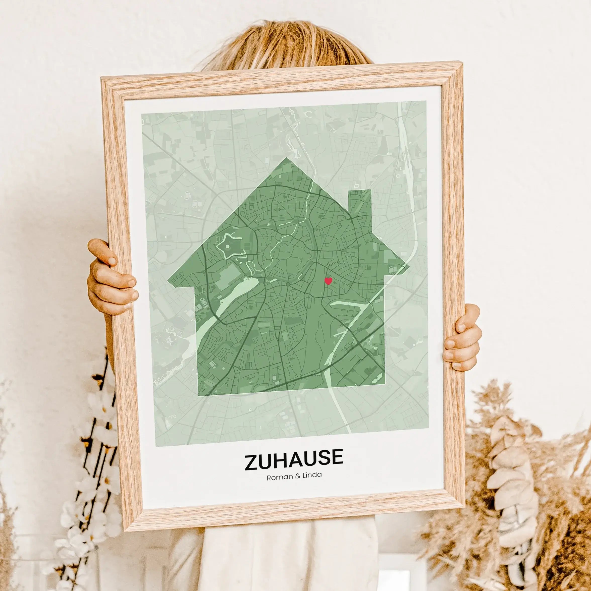 Stadtkarte Poster Haus modern - Personalisiertes Poster - famprints - Entdecke unser Stadtkarte Poster Haus modern – das perfekte personalisierte Geschenk für alle, die ihr Zuhause lieben! Dieses einzigartige Poster kannst du mit der Stadtkarte deines Lie