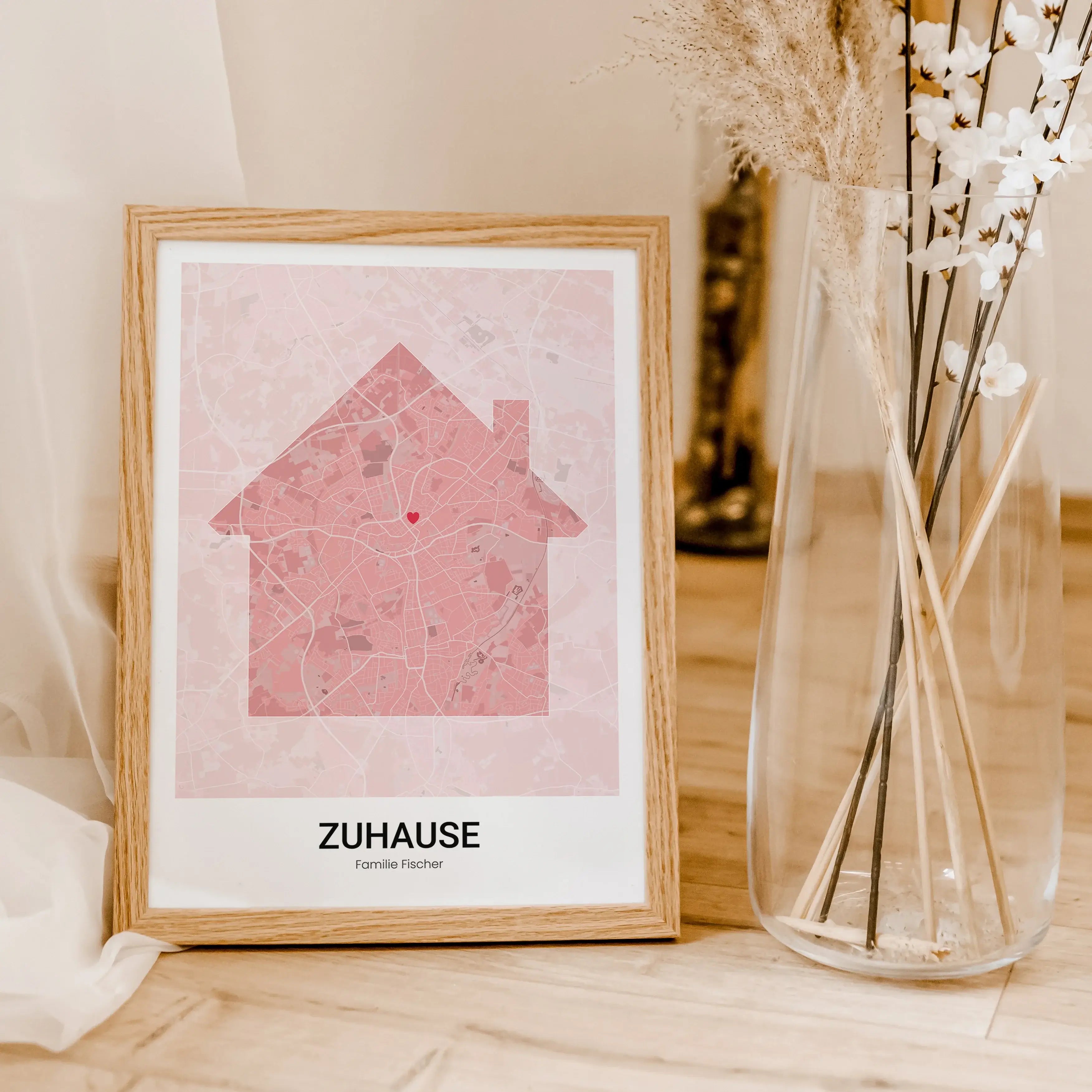 Stadtkarte Poster Haus modern - Personalisiertes Poster - famprints - Entdecke unser Stadtkarte Poster Haus modern – das perfekte personalisierte Geschenk für alle, die ihr Zuhause lieben! Dieses einzigartige Poster kannst du mit der Stadtkarte deines Lie