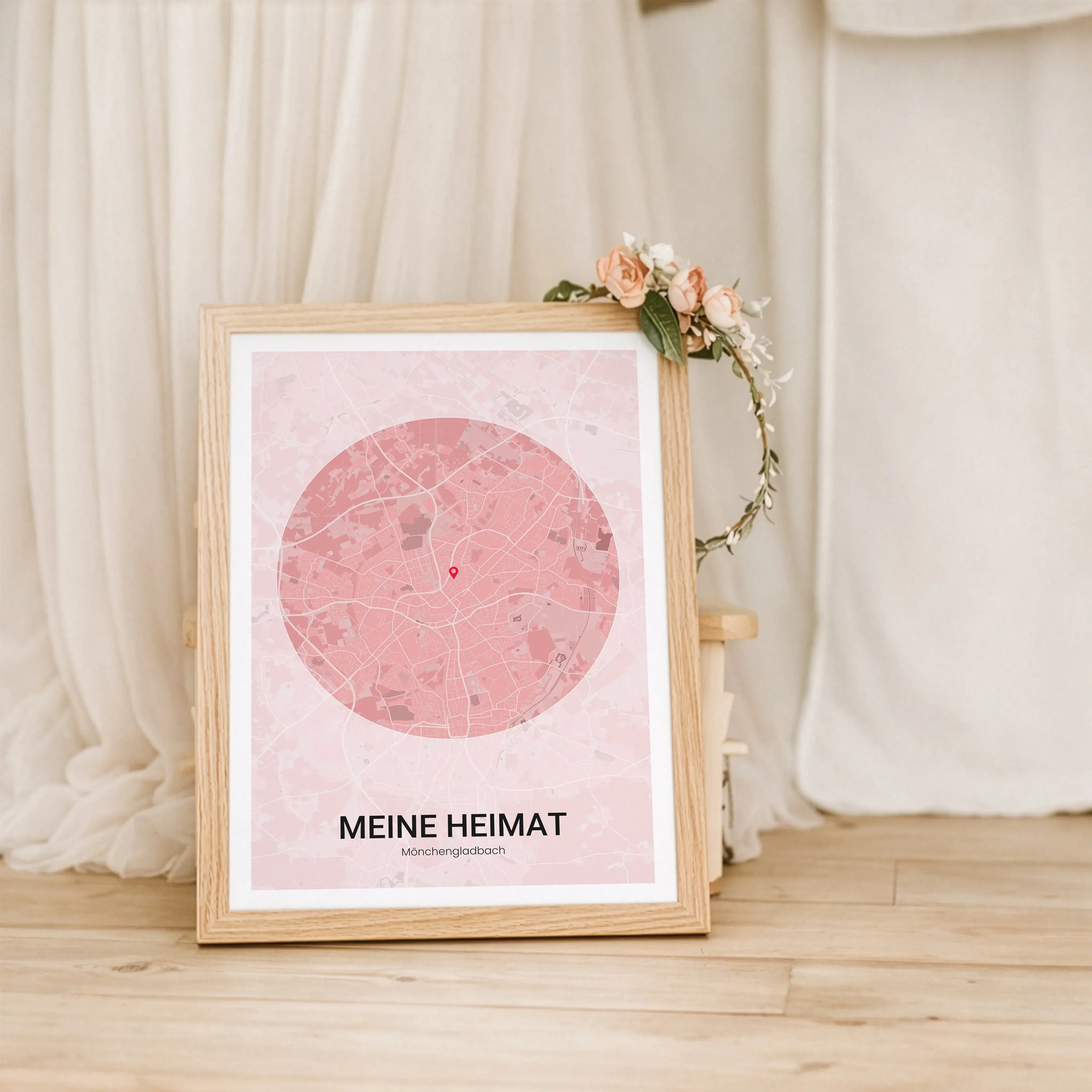 Stadtkarte Poster Circle No2-Personalisiertes Poster-famprints-Mit dem Stadtkarte Poster Circle No2 gestaltest du einen Ort, der für dich Bedeutung hat, als stilvolle Wanddekoration. Ob Heimatstadt, Kennenlernort, neues Zuhause oder ein Platz voller Erinn