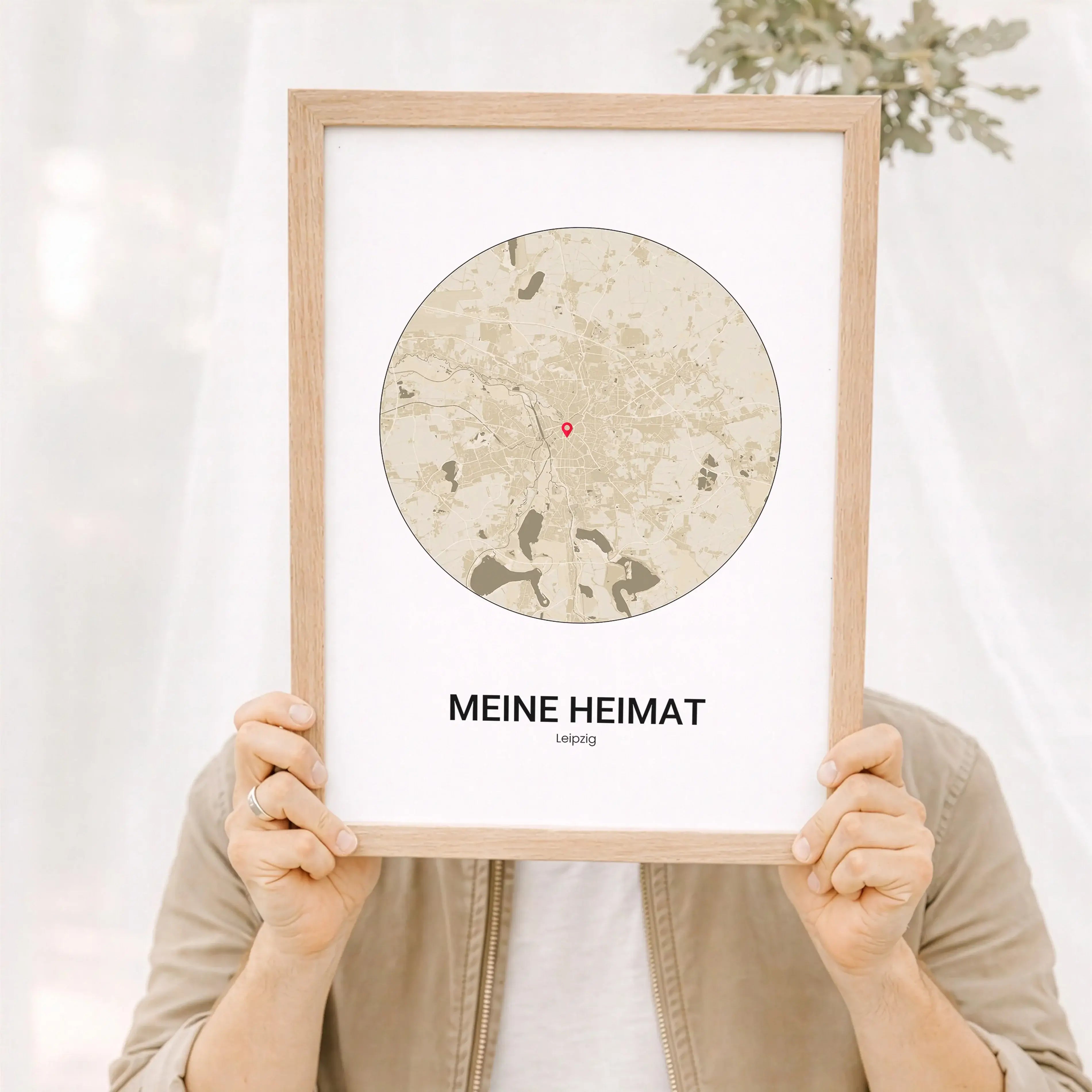 Stadtkarte Poster Circle-Personalisiertes Poster-famprints-Das Stadtkarte Poster Circle macht aus einem Ort eine persönliche Erinnerung. Du gestaltest einen runden Stadtplan genau nach deinen Vorstellungen und hältst einen Platz fest, der für dich Bedeutu