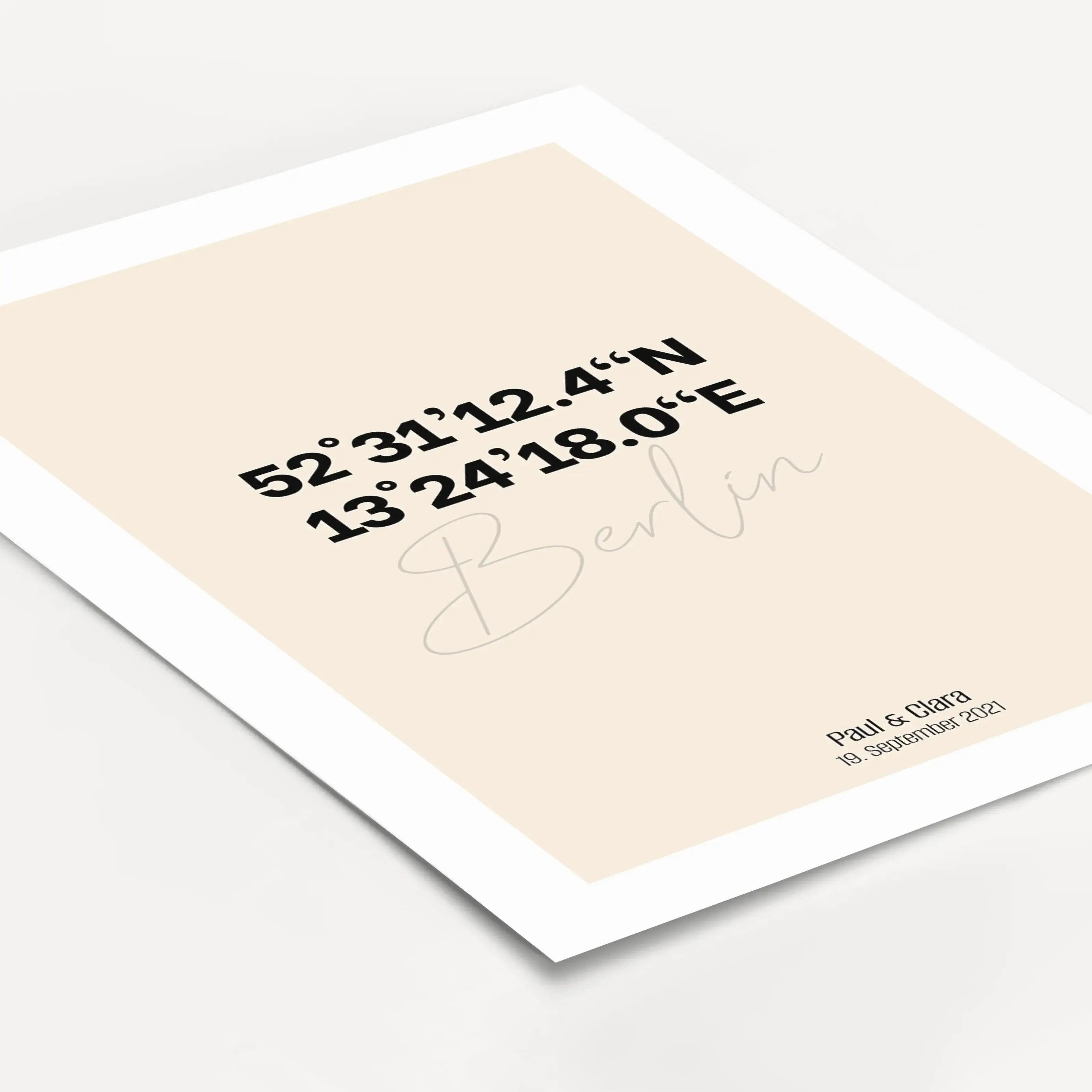 Stadtposter Koordinaten-Personalisiertes Poster-famprints-Mit einem Stadtposter Koordinaten hältst du einen Ort fest, der für dich eine besondere Bedeutung hat. Vielleicht der Platz, an dem ihr euch kennengelernt habt, der Ort eurer Hochzeit oder die Stad