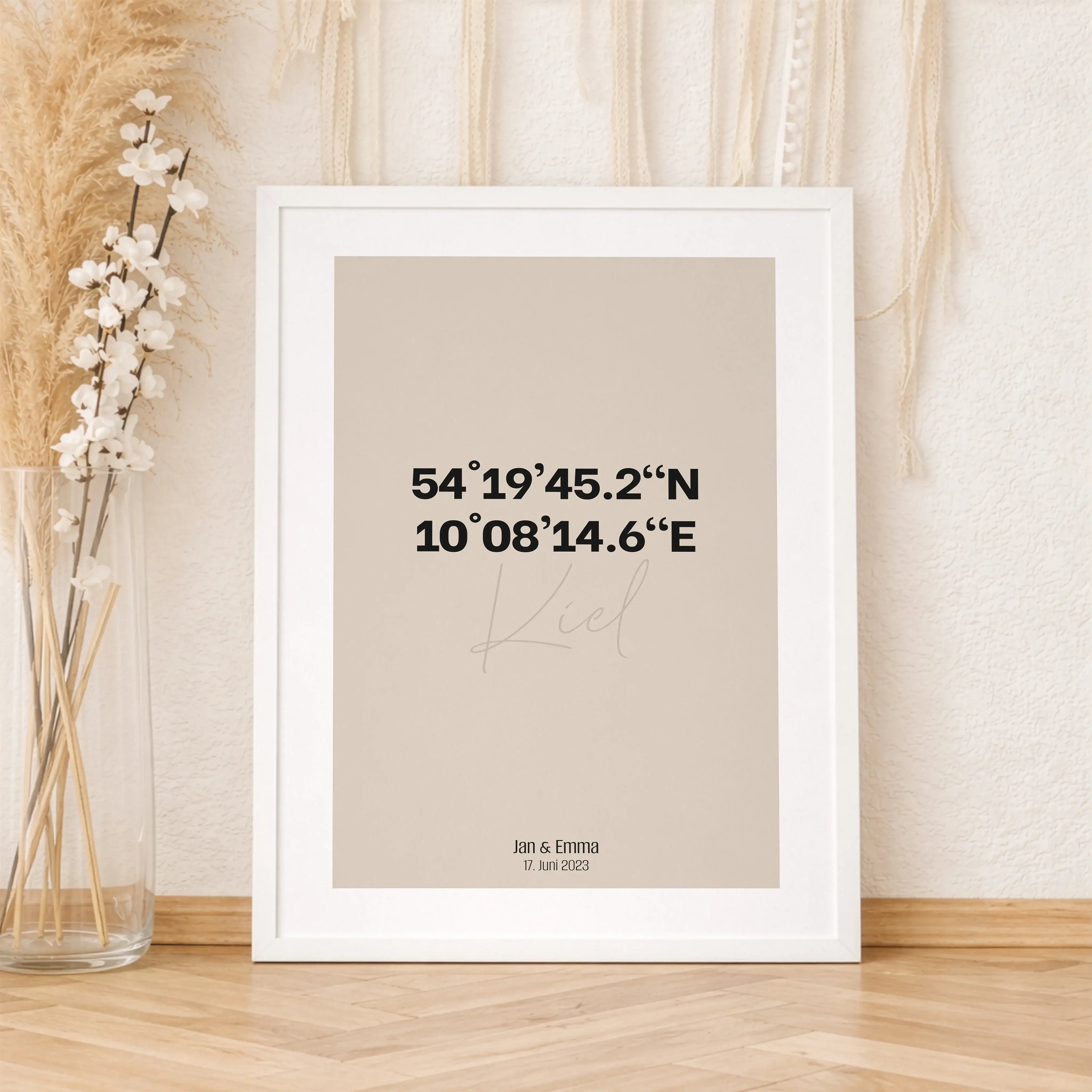 Stadtposter Koordinaten-Personalisiertes Poster-famprints-Mit einem Stadtposter Koordinaten hältst du einen Ort fest, der für dich eine besondere Bedeutung hat. Vielleicht der Platz, an dem ihr euch kennengelernt habt, der Ort eurer Hochzeit oder die Stad