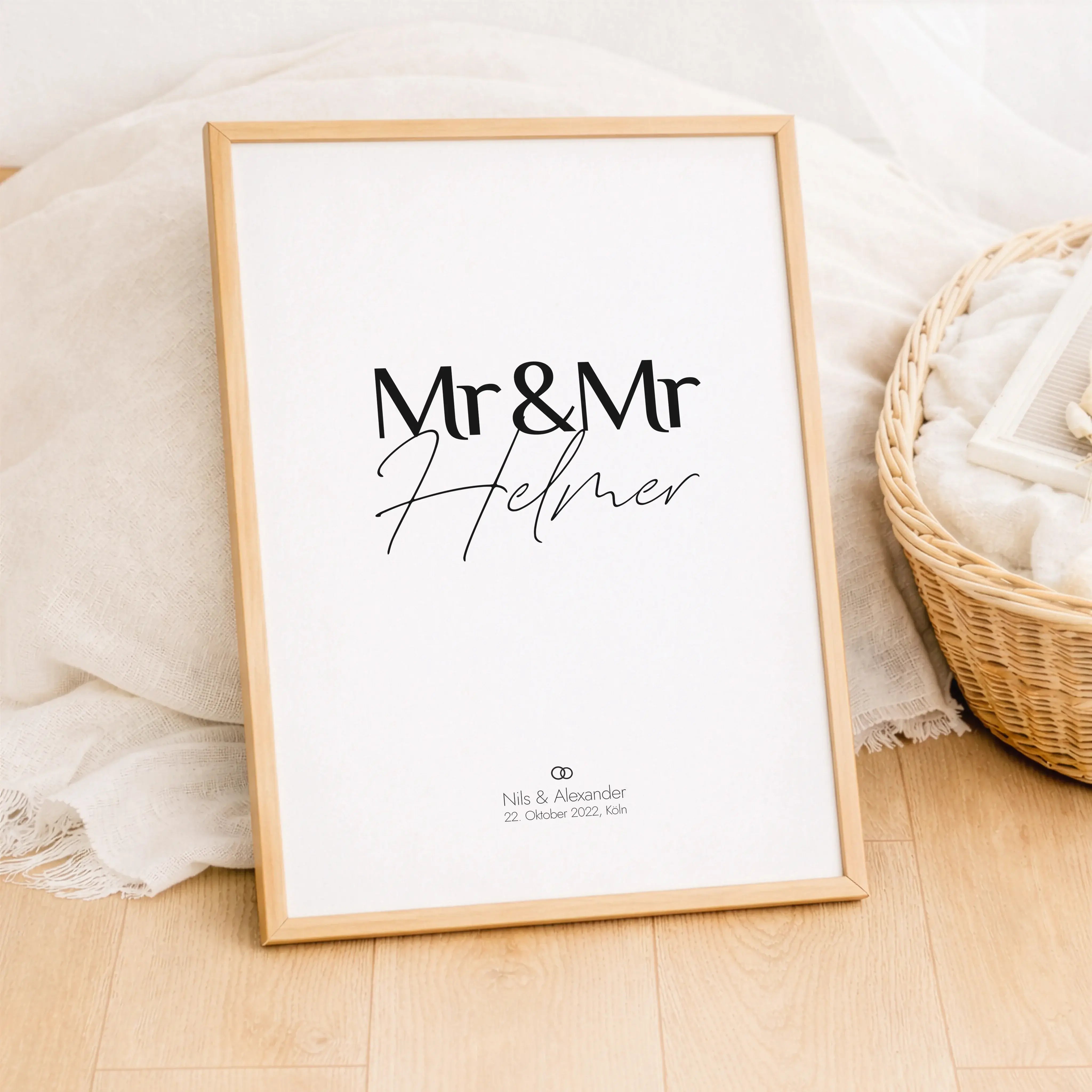 Paar Poster Mr & Mr-Personalisiertes Poster-famprints-Das Paar Poster Mr & Mr von famprints ist eine stilvolle Möglichkeit, eure Liebe sichtbar zu machen und besondere Momente festzuhalten. Ob zur Hochzeit, zur Verlobung, zum Jahrestag oder als persönlich