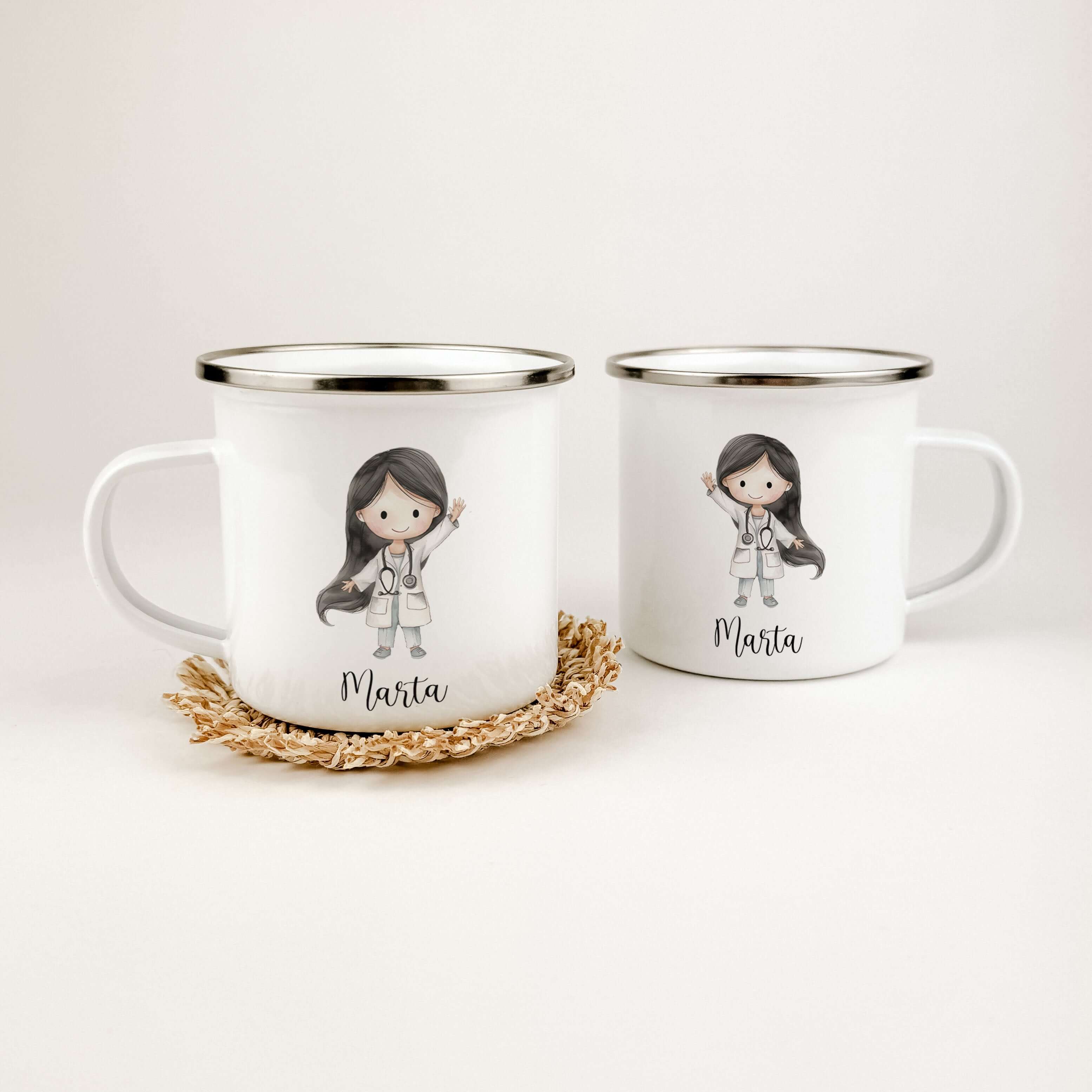 Emaille Tasse Ärztin-famprints-Emaille Tasse-Entdecke die personalisierte Emaille Tasse Ärztin - ein einzigartiges Geschenk für Kinder, das mit Liebe von uns gestaltet wurde! Die Tasse ist bedruckt mit einer süßen Ärztin in Aquarell Optik und bietet einen