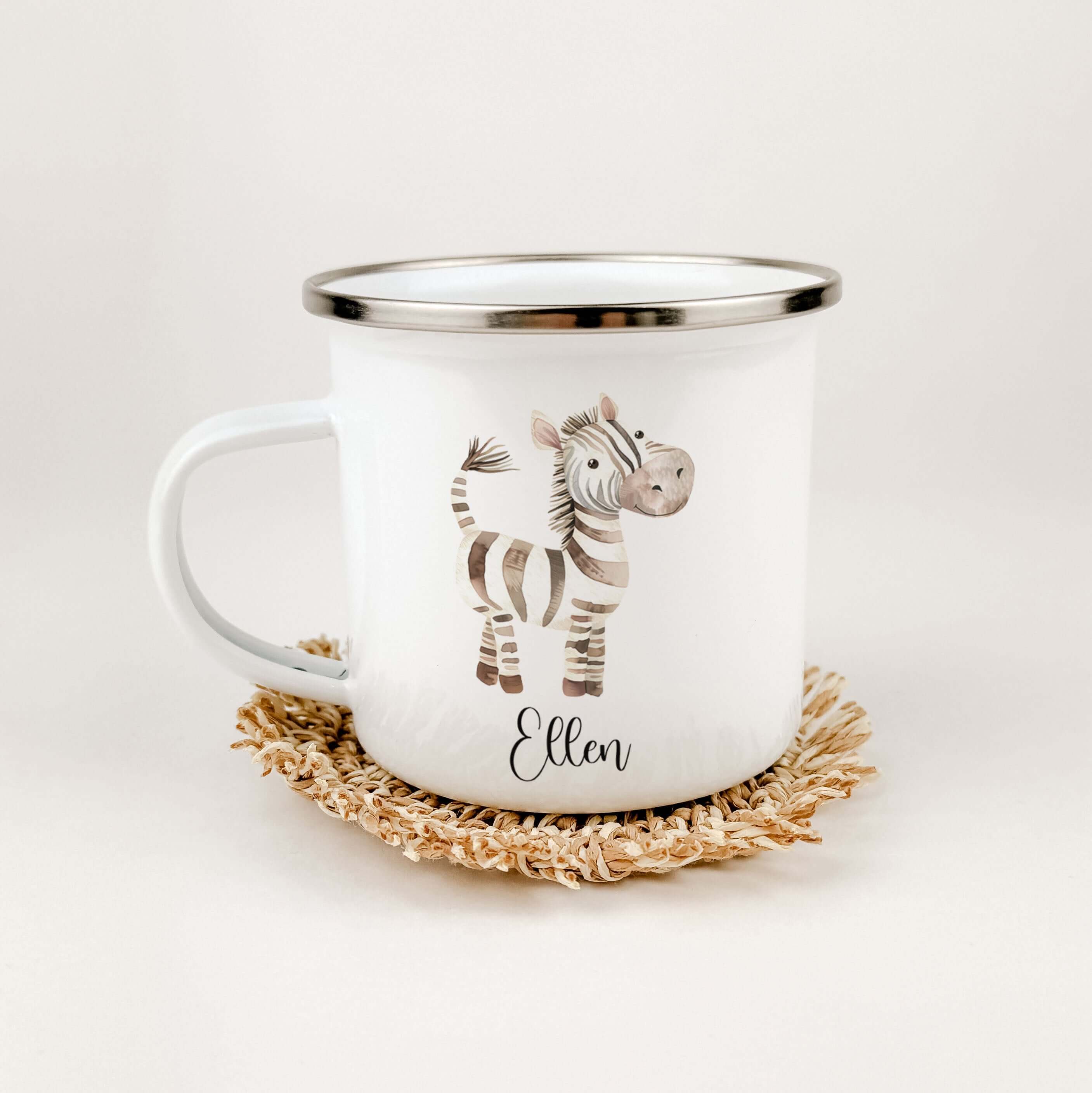 Emaille Tasse Zebra-famprints-Emaille Tasse-Entdecke die zauberhafte Emaille Tasse Zebra. Diese Emaille Tasse personalisiert macht jedes Getränk zum besonderen Erlebnis und ist das ideale Geschenk für viele Anlässe wie Geburtstage, Einschulungen oder Oste