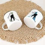 Emaille Tasse mit Namen Eishockey-famprints-Emaille Tasse-Entdecke die perfekte Emaille Tasse für Eishockey-Fans, die nicht nur funktional ist, sondern auch ein ganz persönliches Statement setzt. Mit deinem Namen und Initialen wird jede Tasse zu einem ein