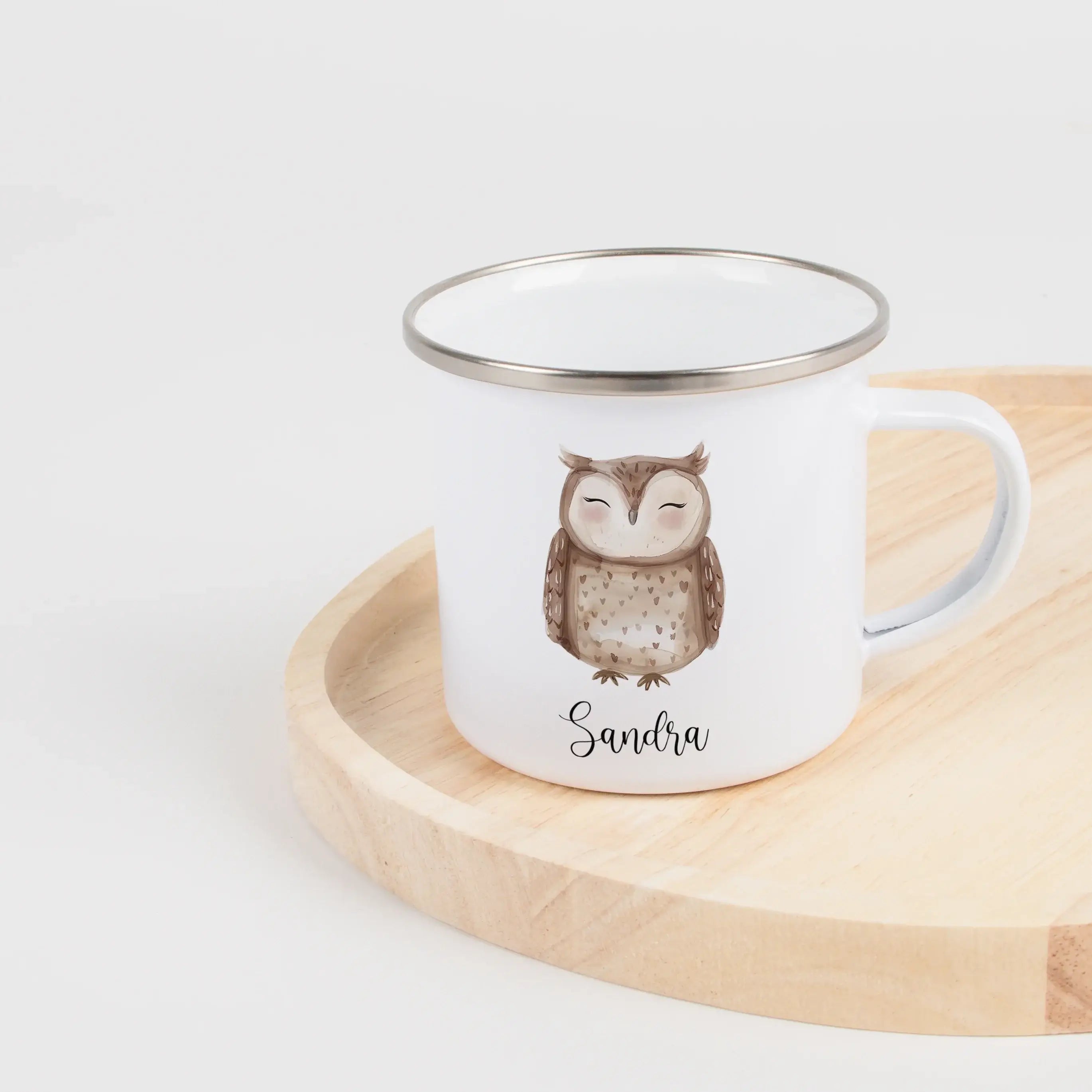 Emaille Tasse Eule-Emaille Tasse-famprints-Die Emaille Tasse Eule von famprints bringt Kinderaugen zum Strahlen und verwandelt alltägliche Momente in kleine Highlights. Mit liebevoll gestalteten Aquarell-Motiven – wahlweise einer braunen oder einer Schnee